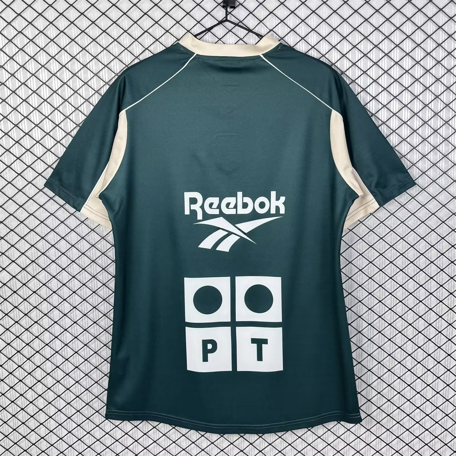 Retro Sporting CP 2000-01 Green Training Jersey - UnitedFutballJersey