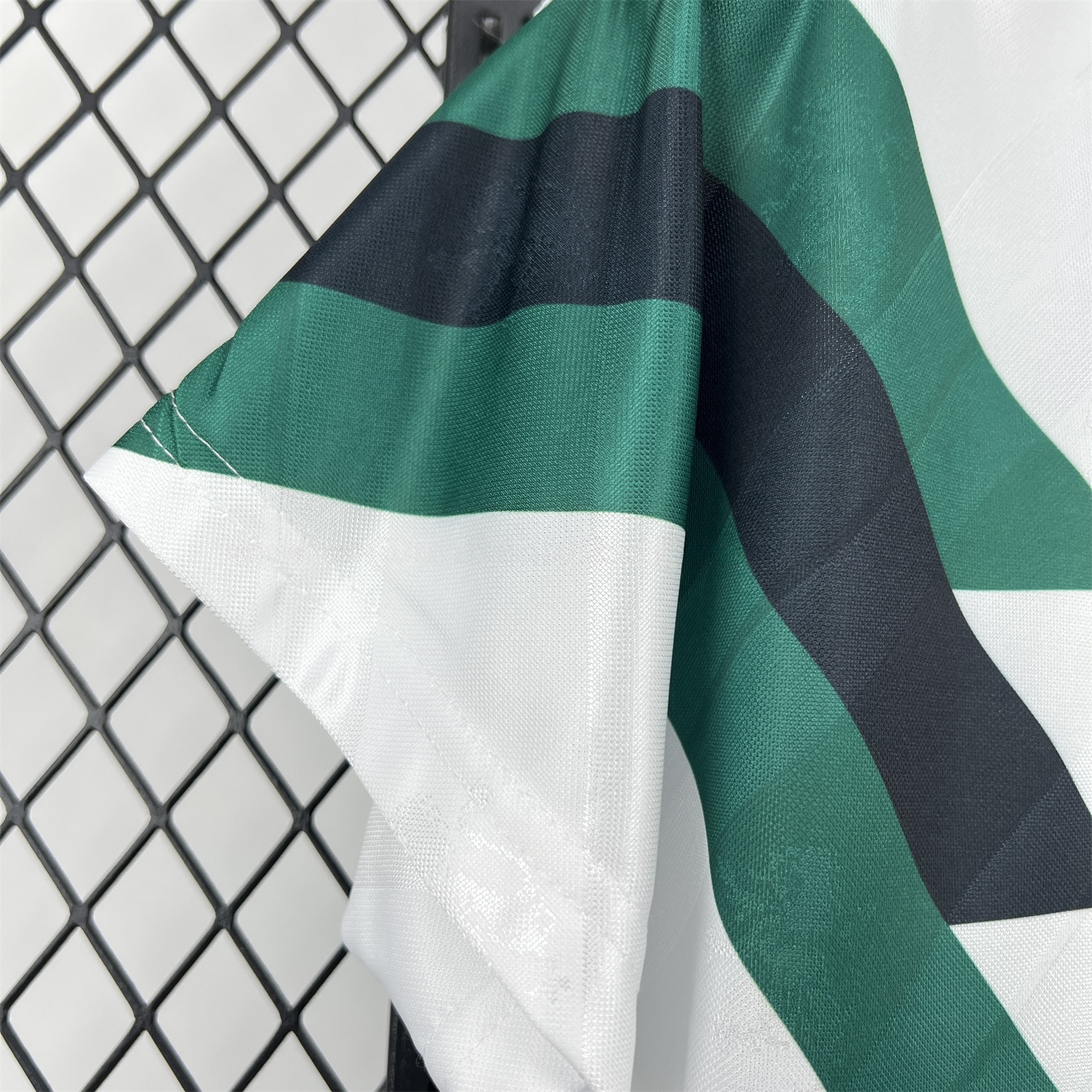 Sporting CP 25-26 Retro Style White Special Jersey - Fans Version - UnitedFutballJersey