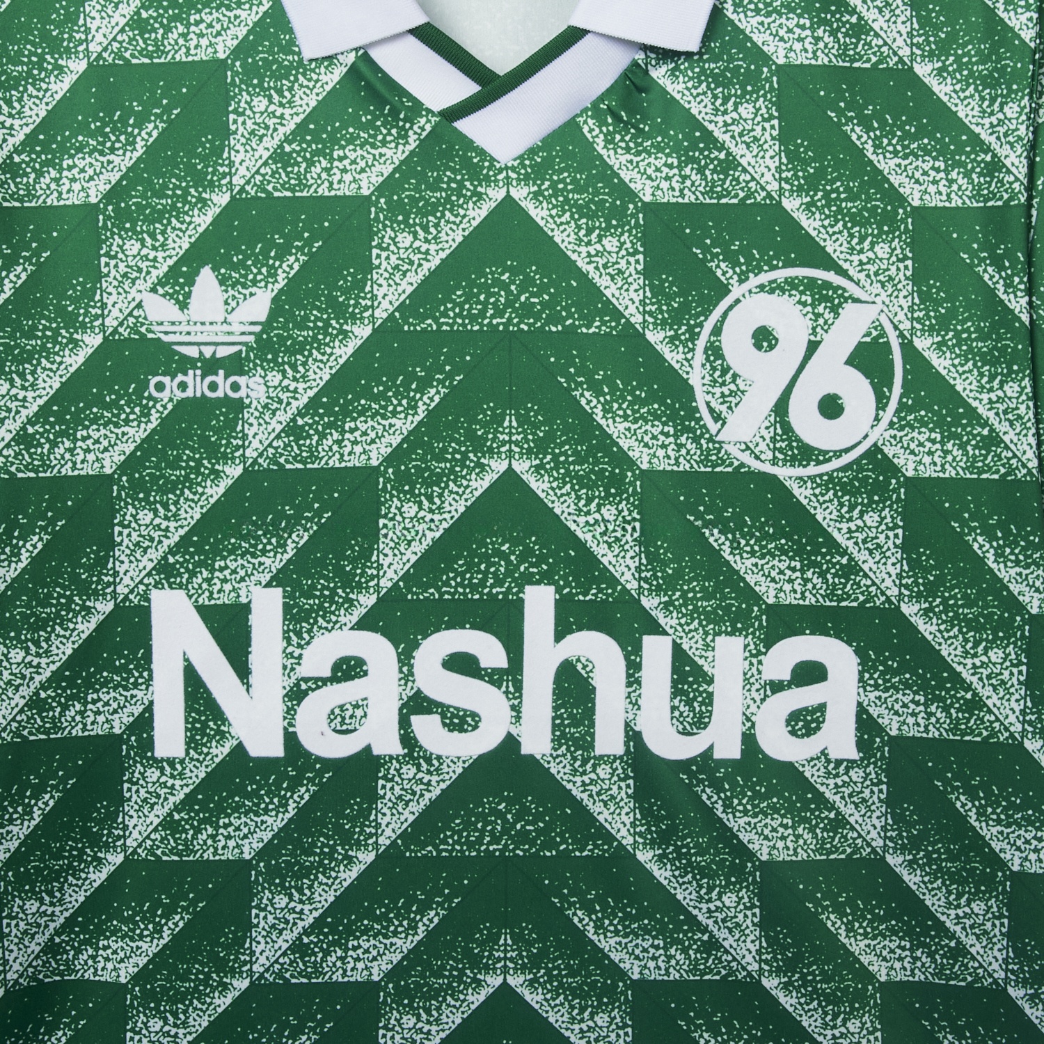 Retro Hannover 96 1990-91 Away Green Jersey - UnitedFutballJersey