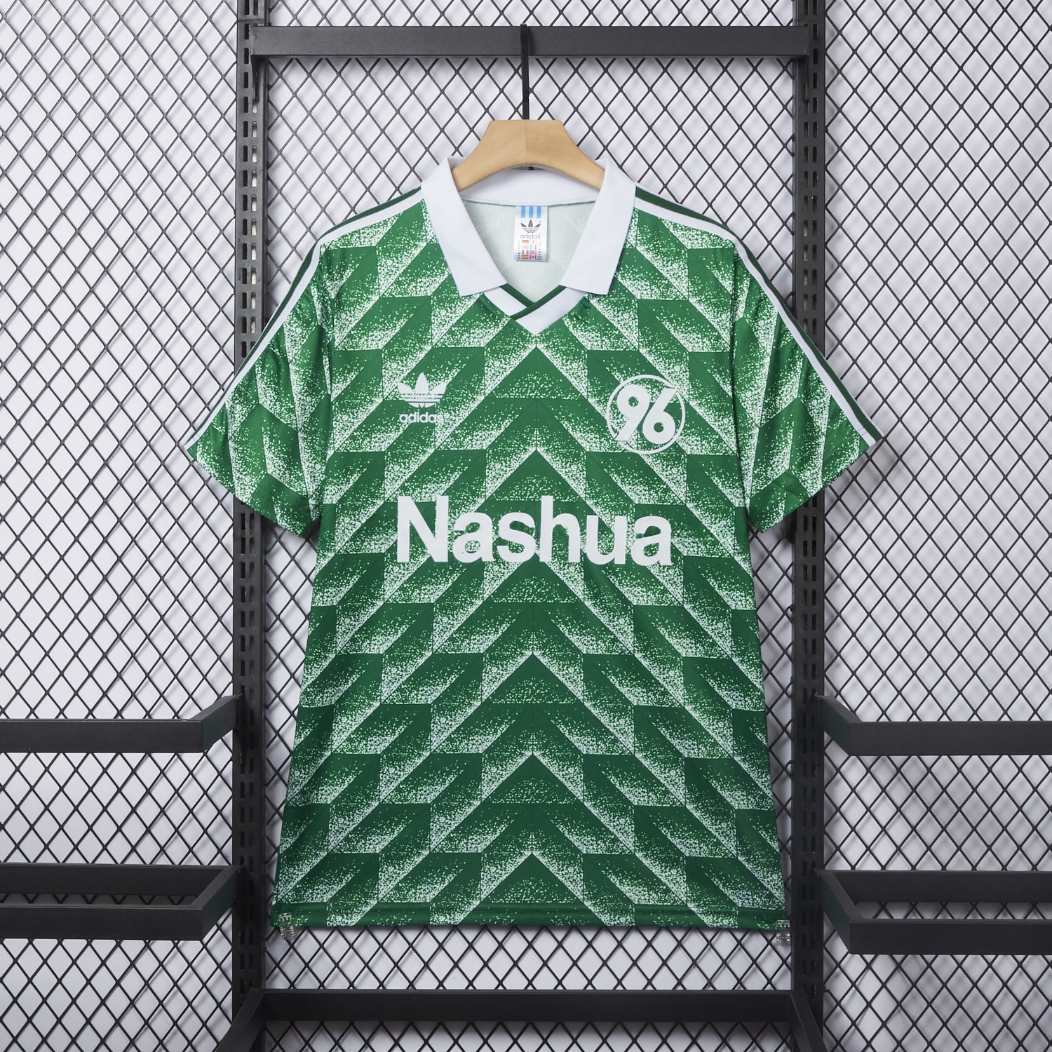 Retro Hannover 96 1990-91 Away Green Jersey - UnitedFutballJersey
