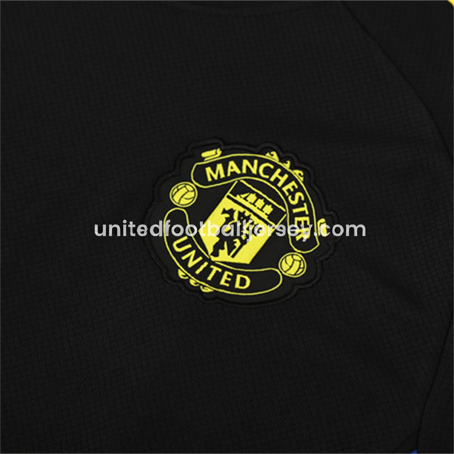 Manchester United 25-26 Short-Sleeve Training Set - Black Top & Black shorts - UnitedFutballJersey