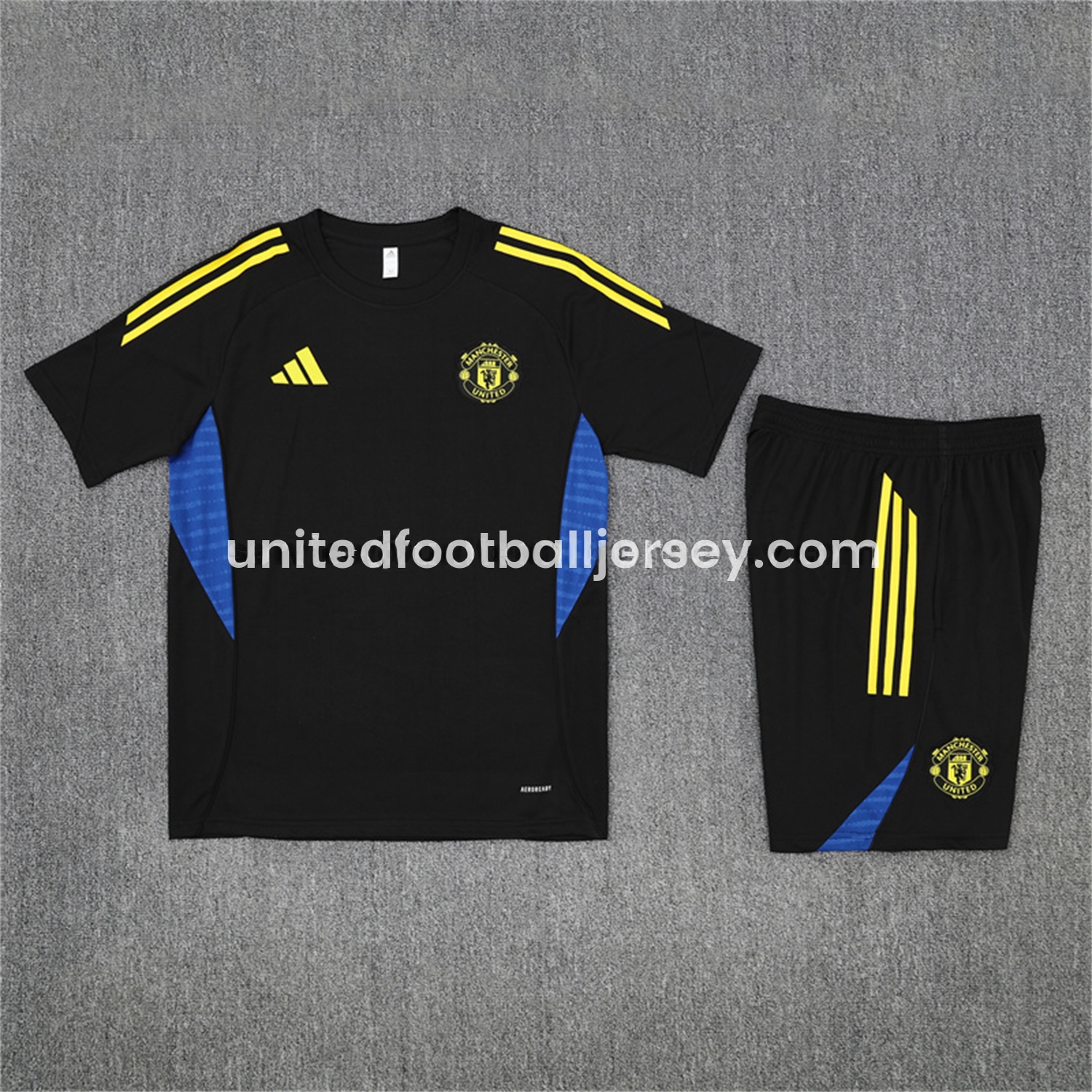 Manchester United 25-26 Short-Sleeve Training Set - Black Top & Black shorts - UnitedFutballJersey
