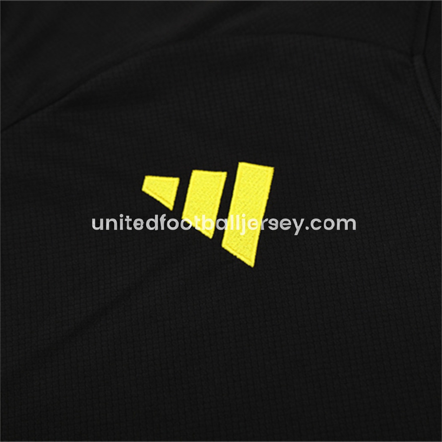 Manchester United 25-26 Short-Sleeve Training Set - Black Top & Black shorts - UnitedFutballJersey