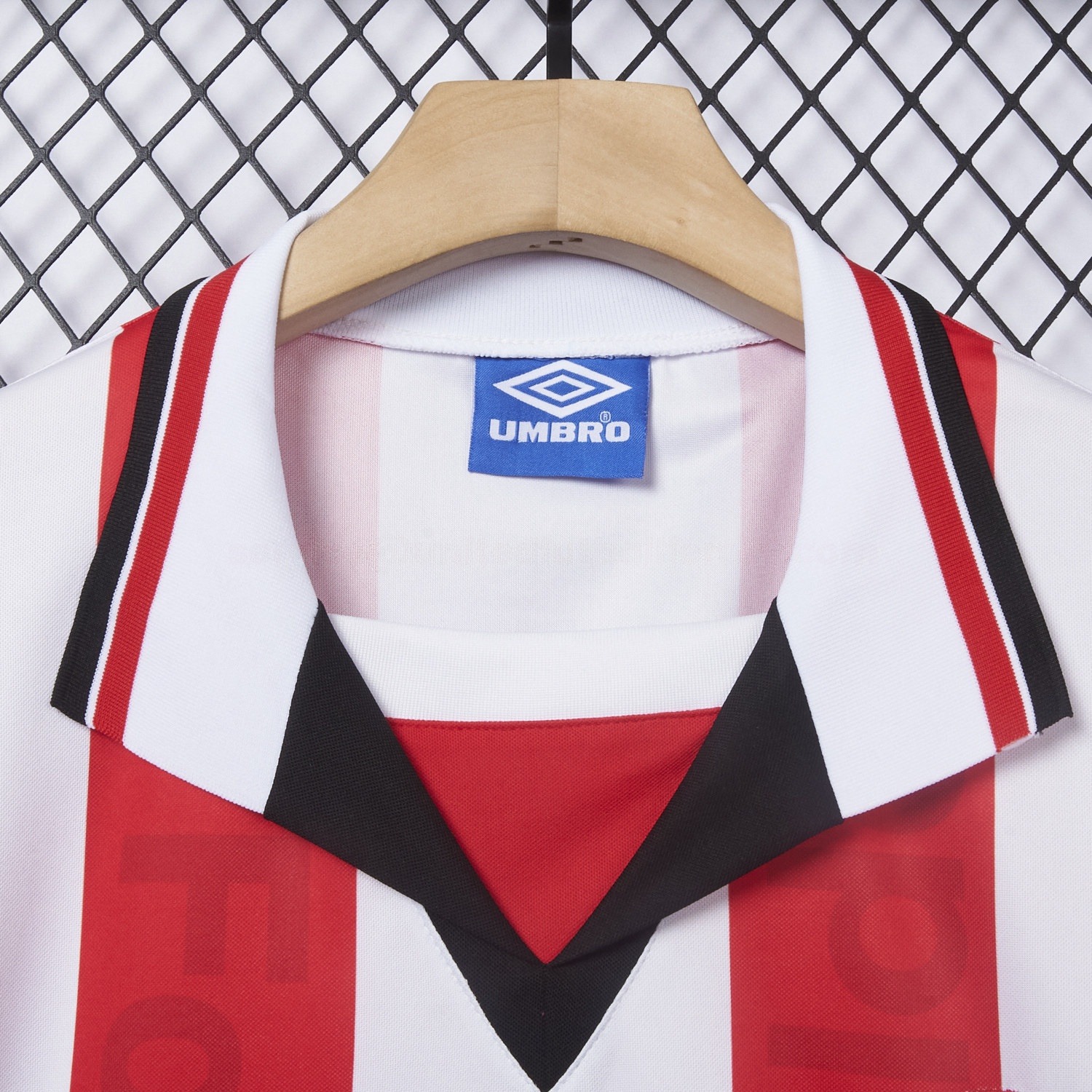 Retro Fortuna Düsseldorf 1996-98 Home Jersey - UnitedFutballJersey