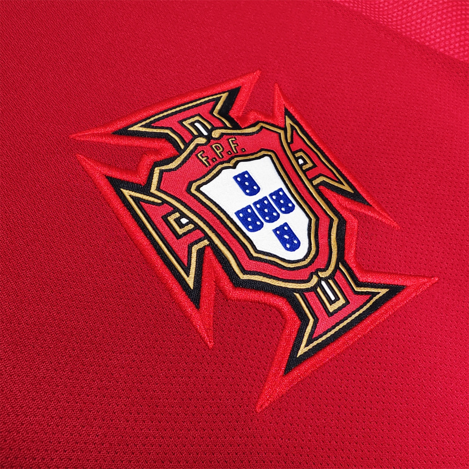 Retro Portugal 2018 Home Jersey - UnitedFutballJersey