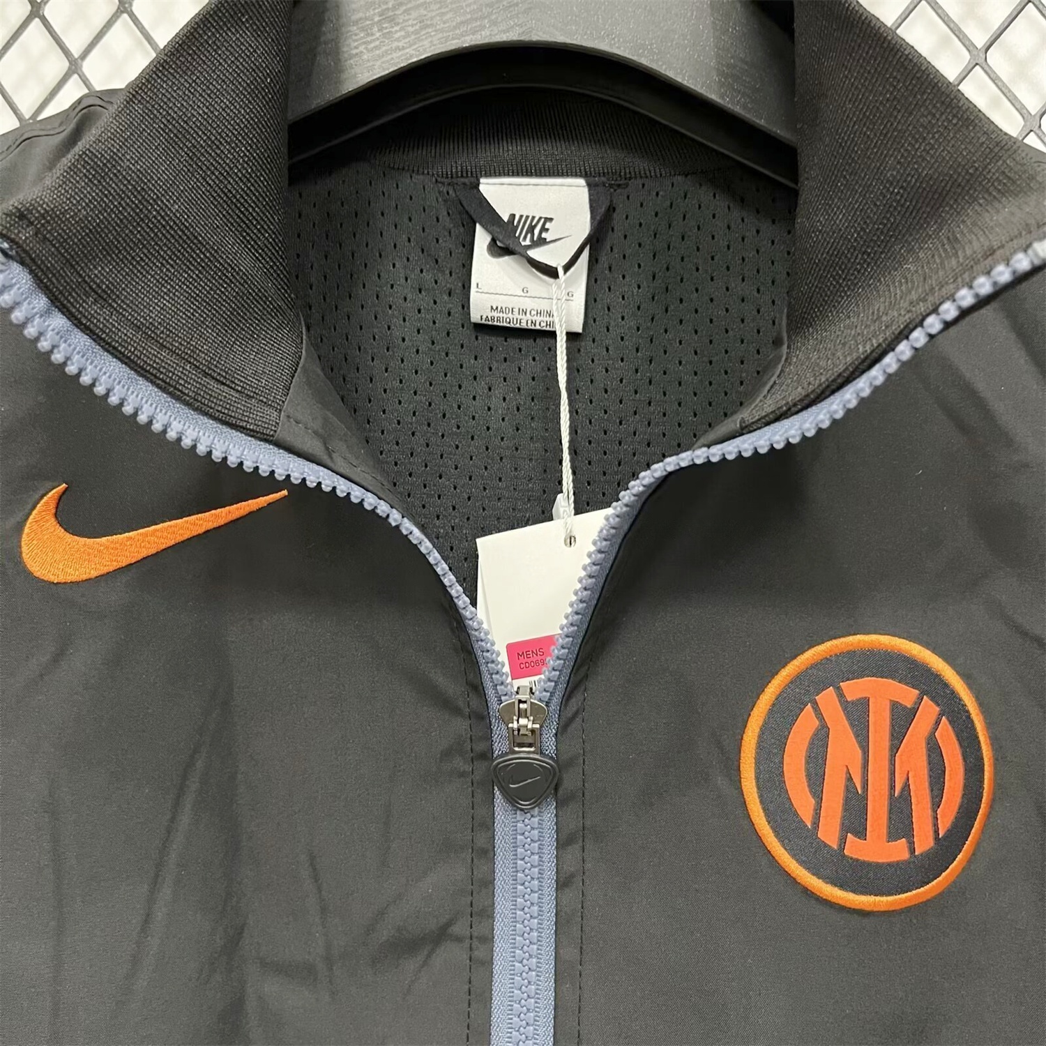 Inter Milan 25-26 Windbreaker Jacket - Black - UnitedFutballJersey