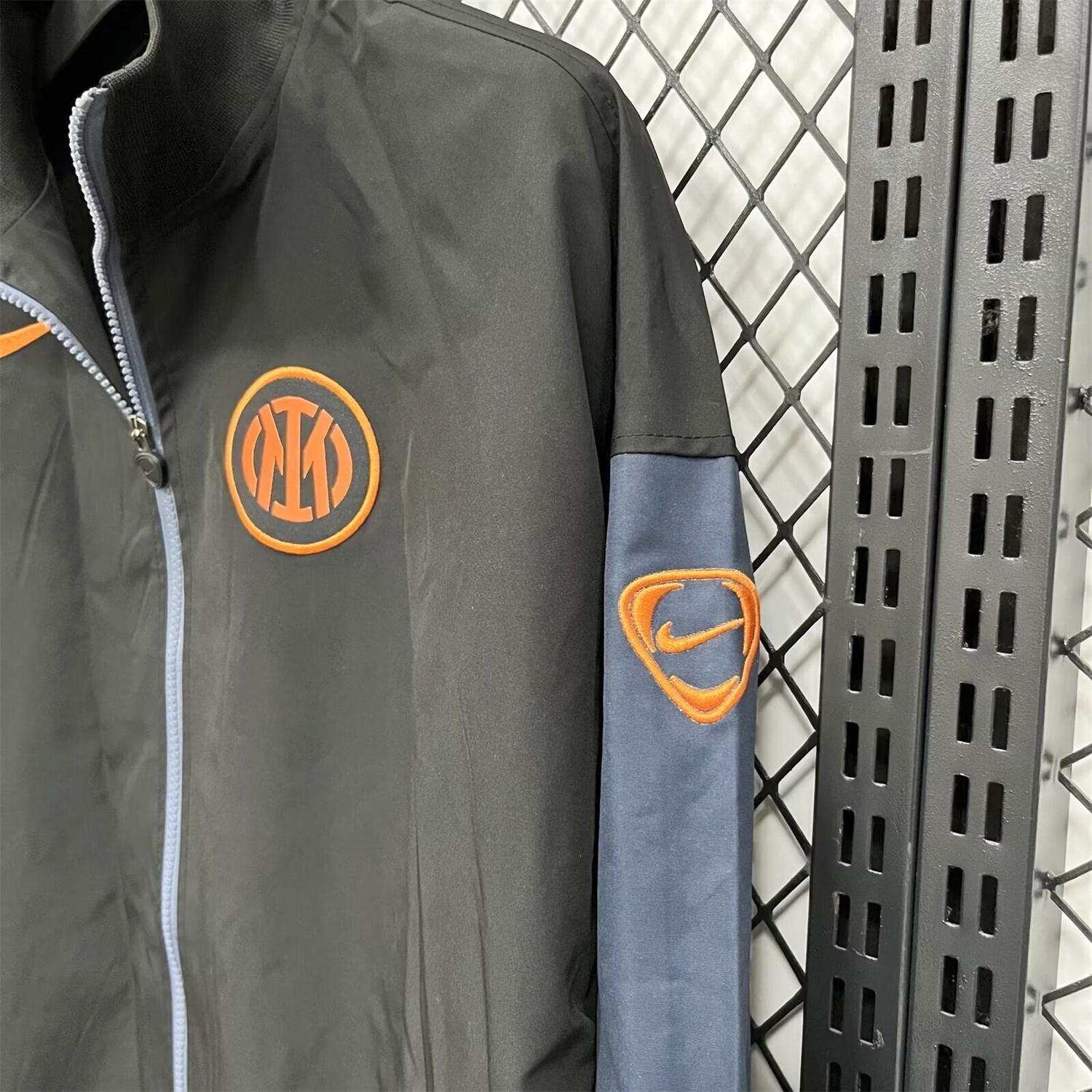Inter Milan 25-26 Windbreaker Jacket - Black - UnitedFutballJersey