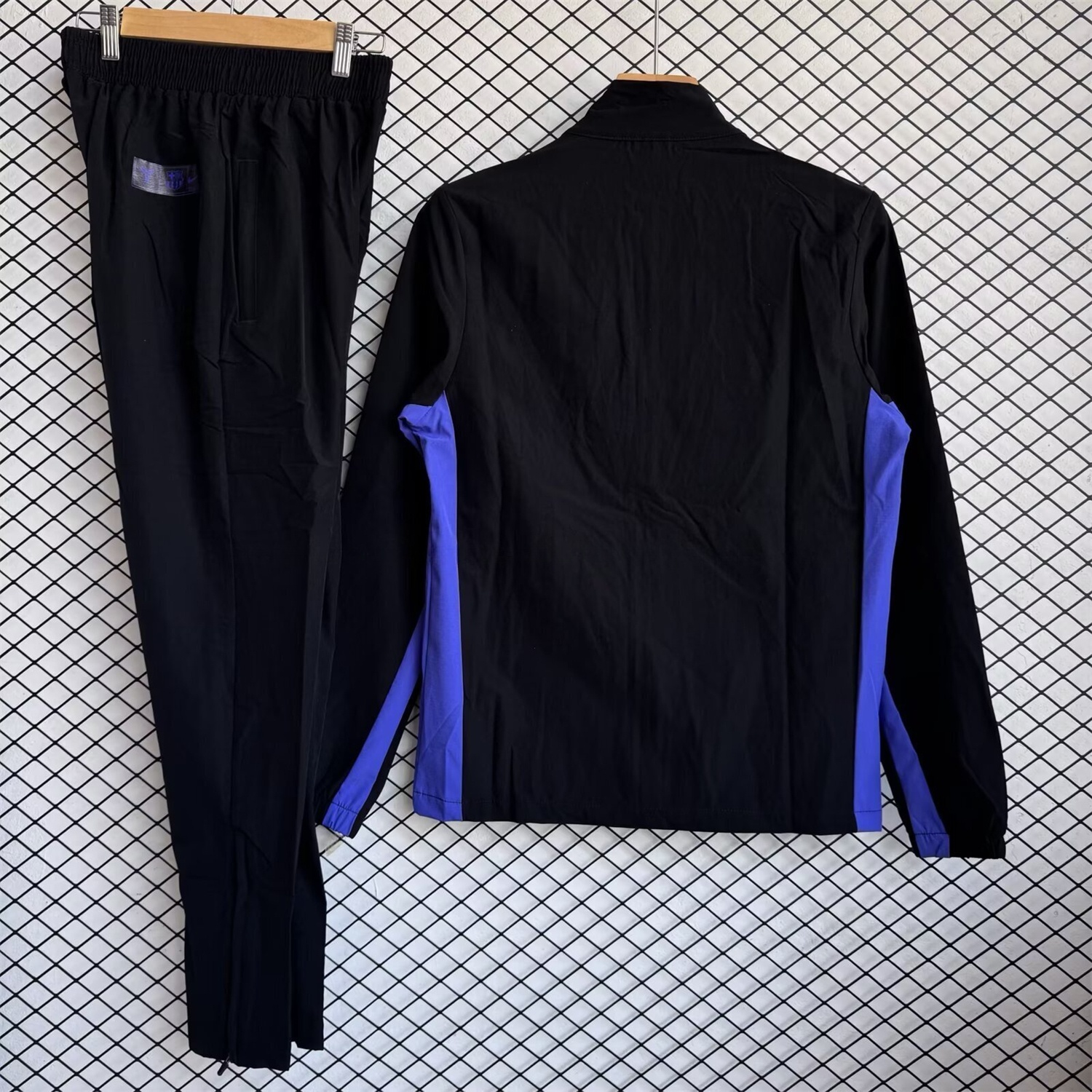 Barcelona 25-26 Windbreaker Training Set - Purple Black Top and Pants - UnitedFutballJersey