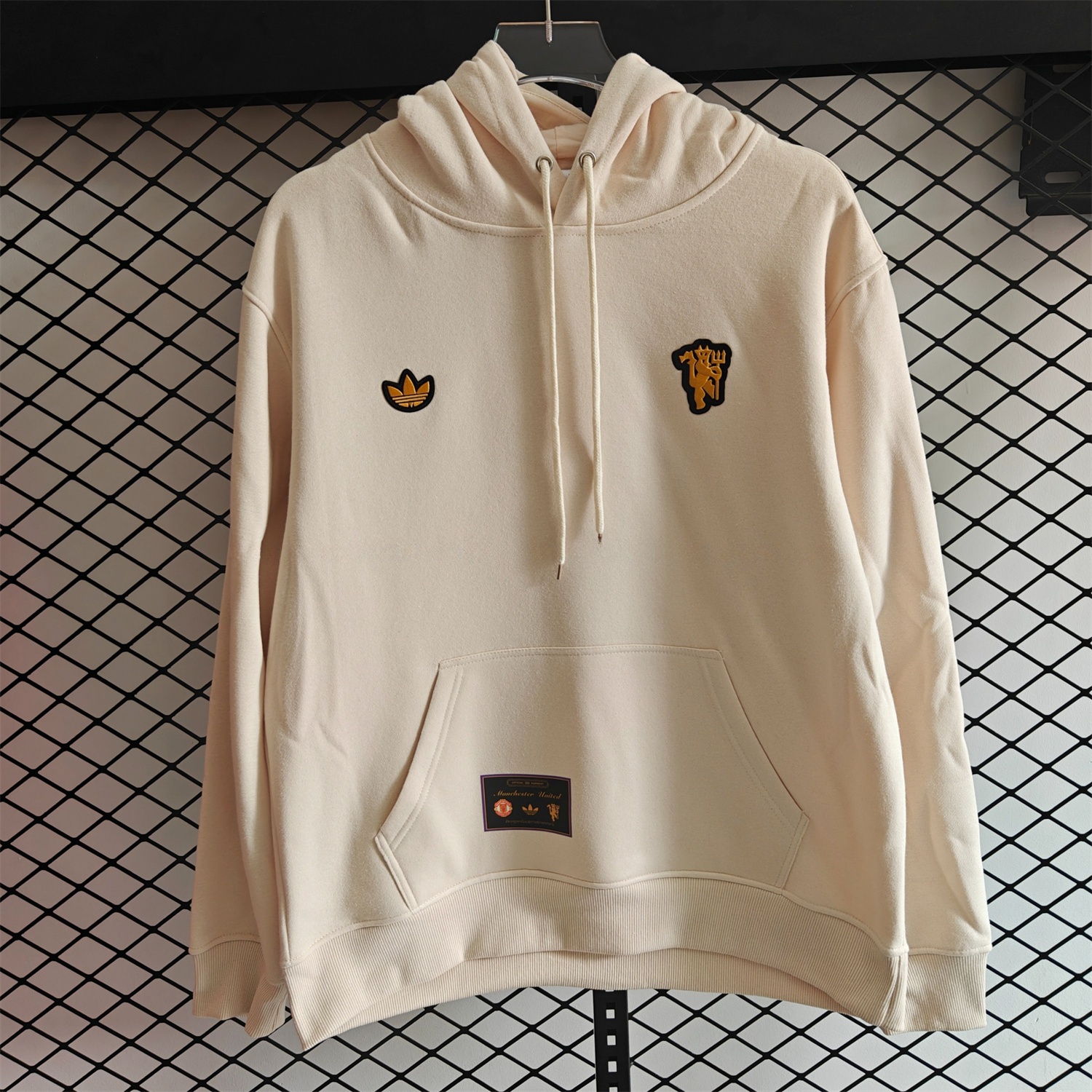 Manchester United 25-26 Originals Terrace Icon Unisex Pullover Hoodie with Yellow Logo - UnitedFutballJersey