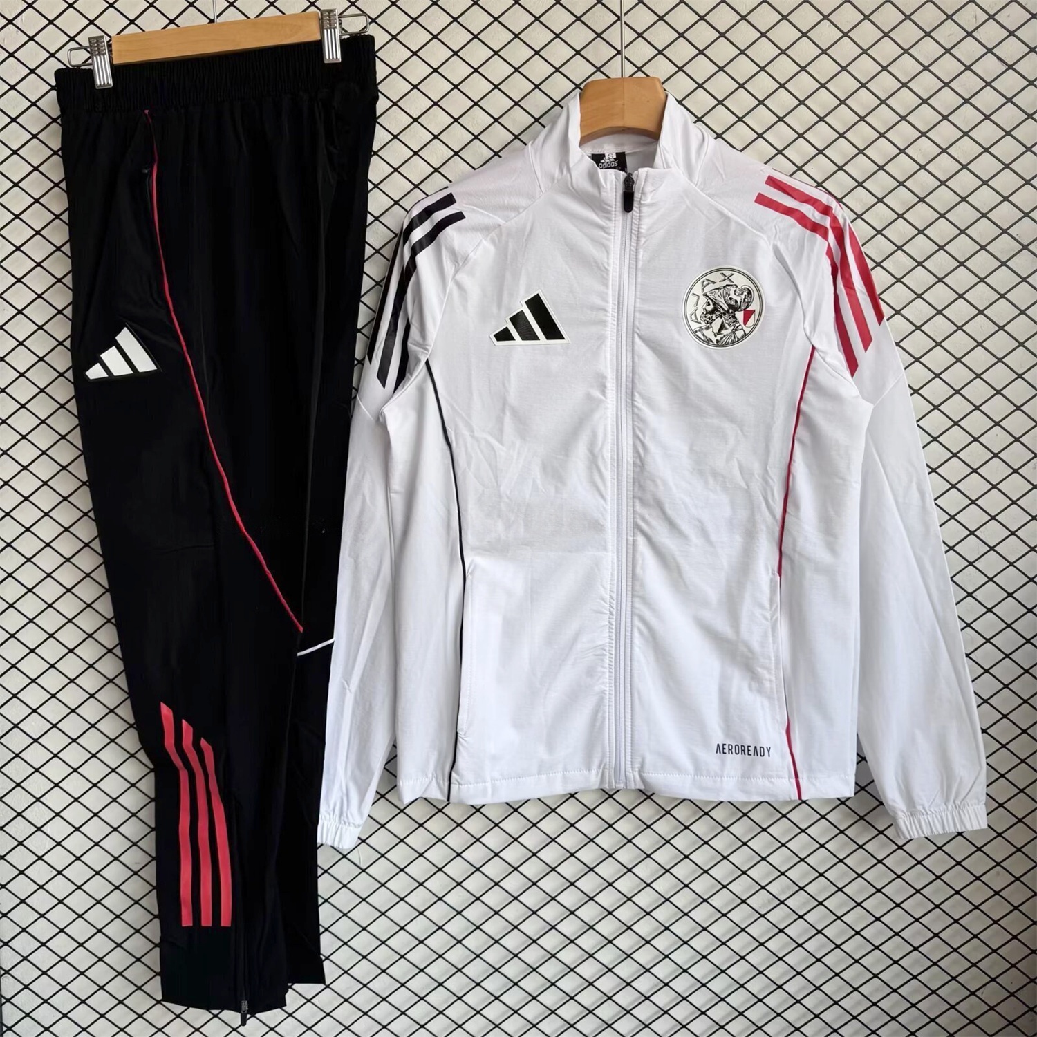 Ajax 25-26 Windbreaker Training Set - White Top and Black Pants - UnitedFutballJersey