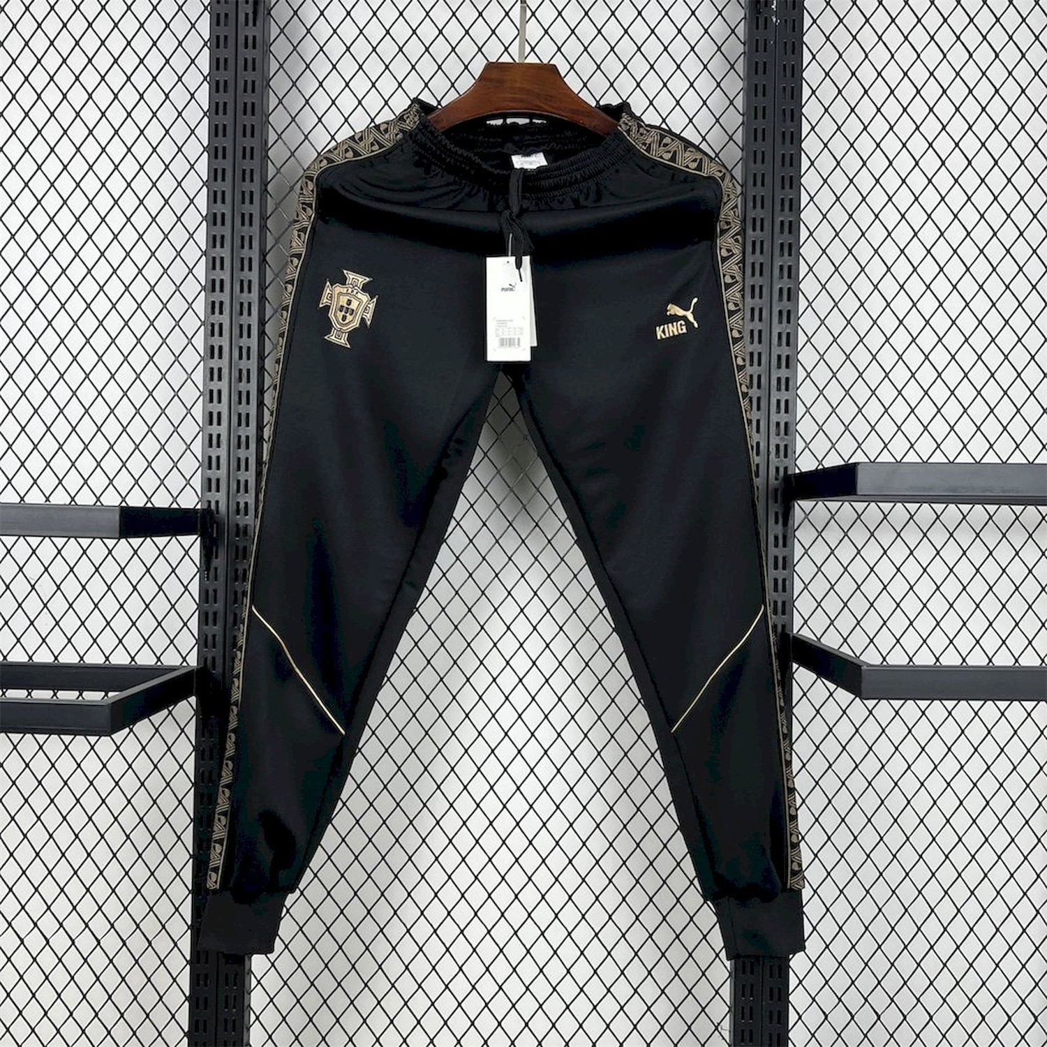 Portugal 25-26 Eusebio Special Windbreaker Training Set - Black White Top and Pants - UnitedFutballJersey