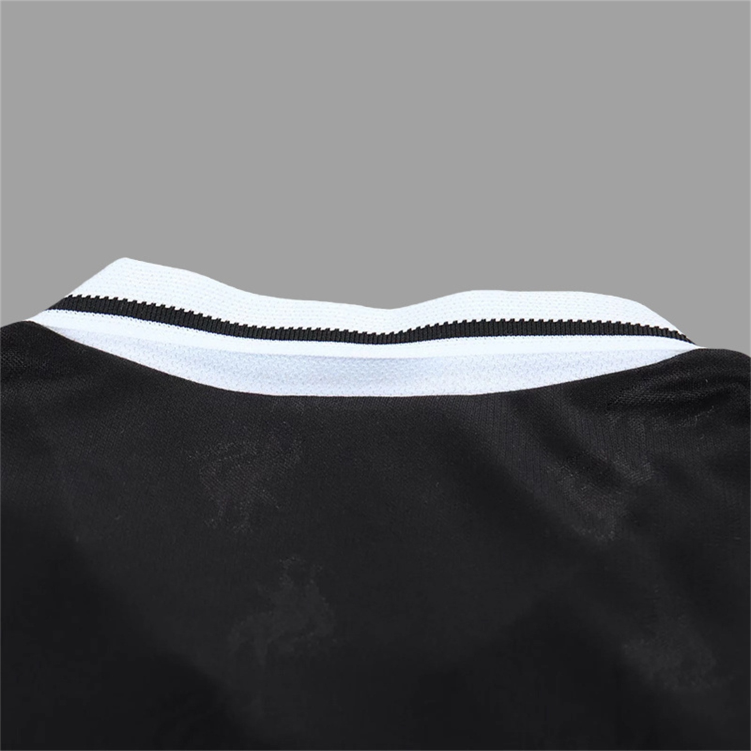 Retro Liver.pool 1996-97 Black Special Kids Kit - UnitedFutballJersey