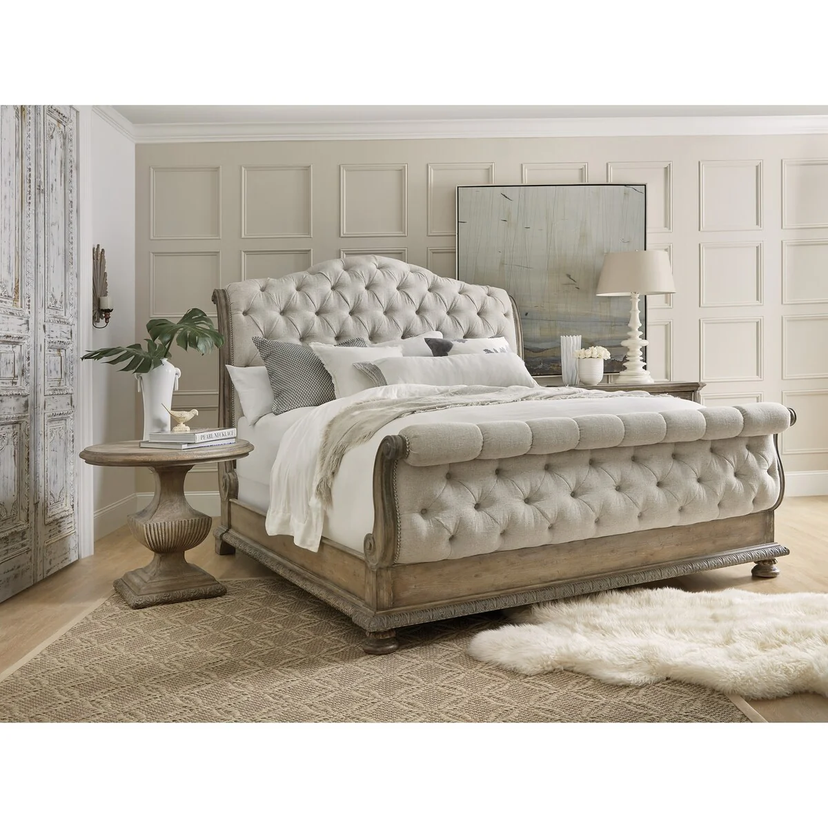 Castella King Tufted Bed