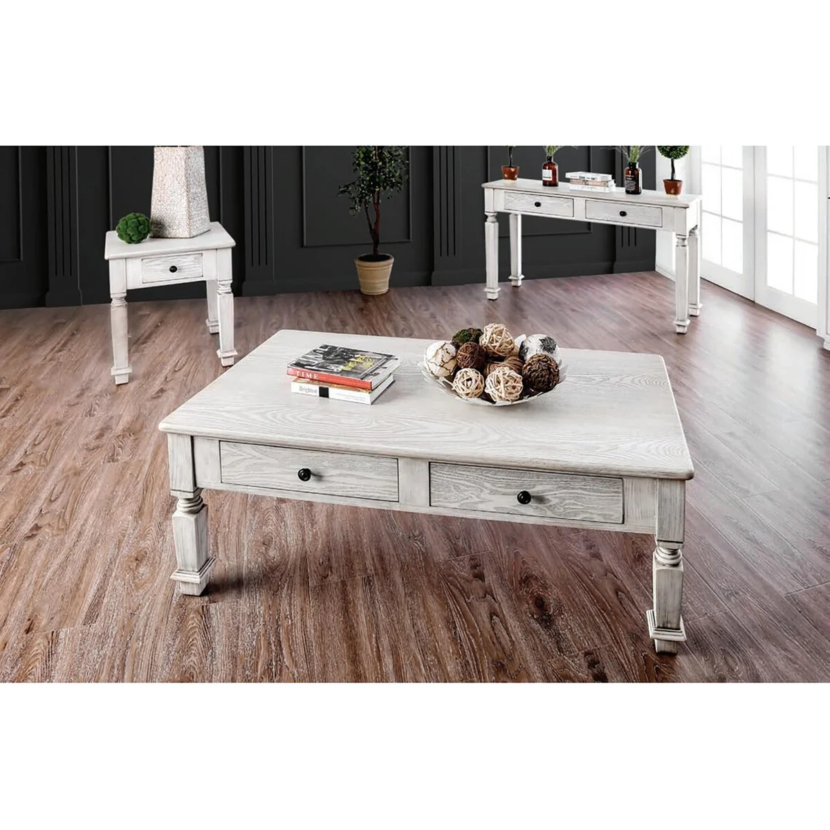 Wiilson Sofa Table