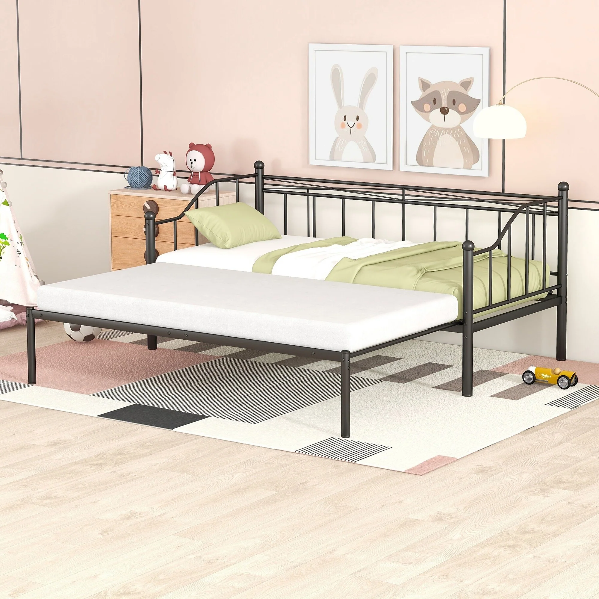 Metal Daybed with Trundle