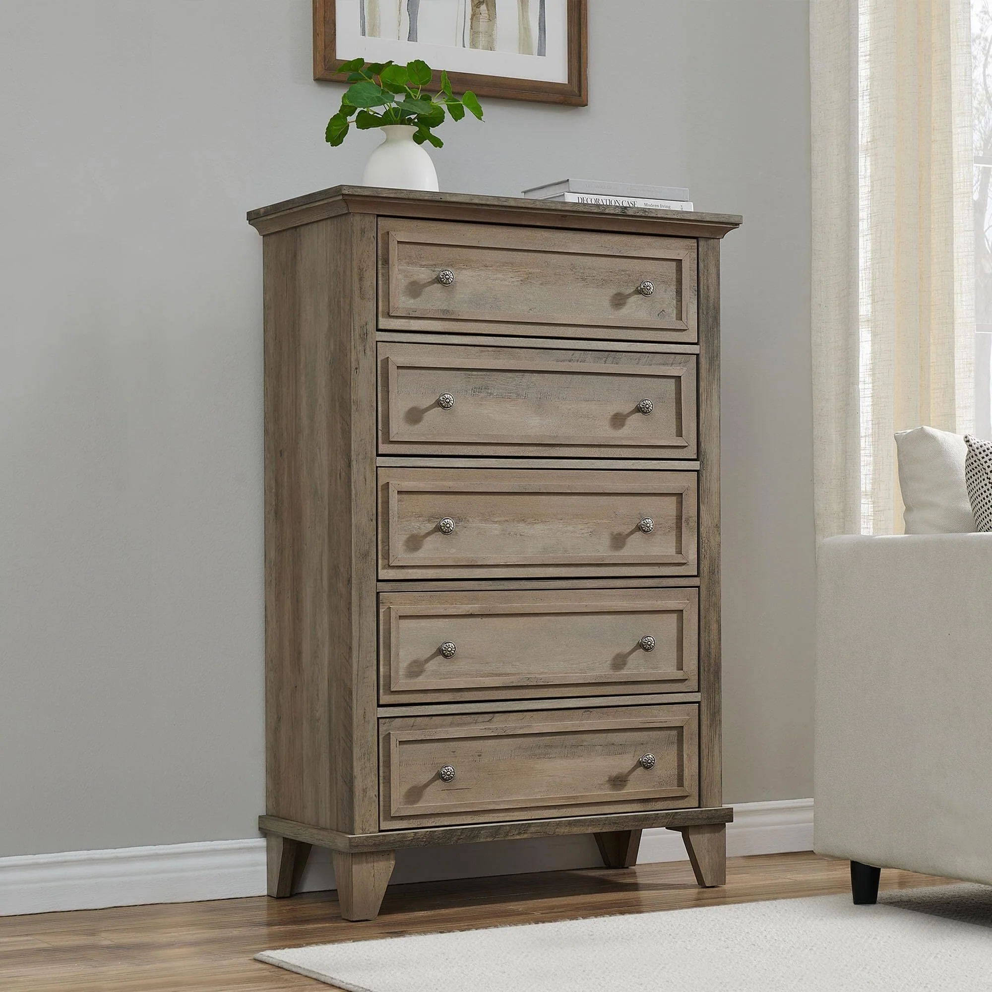 Vintage Dresser with 5 Drawers