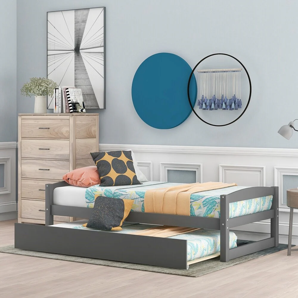 Wooden Daybed with Trundle