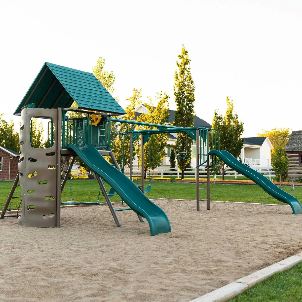 Lifetime Big Stuff ® Deluxe Swing Set