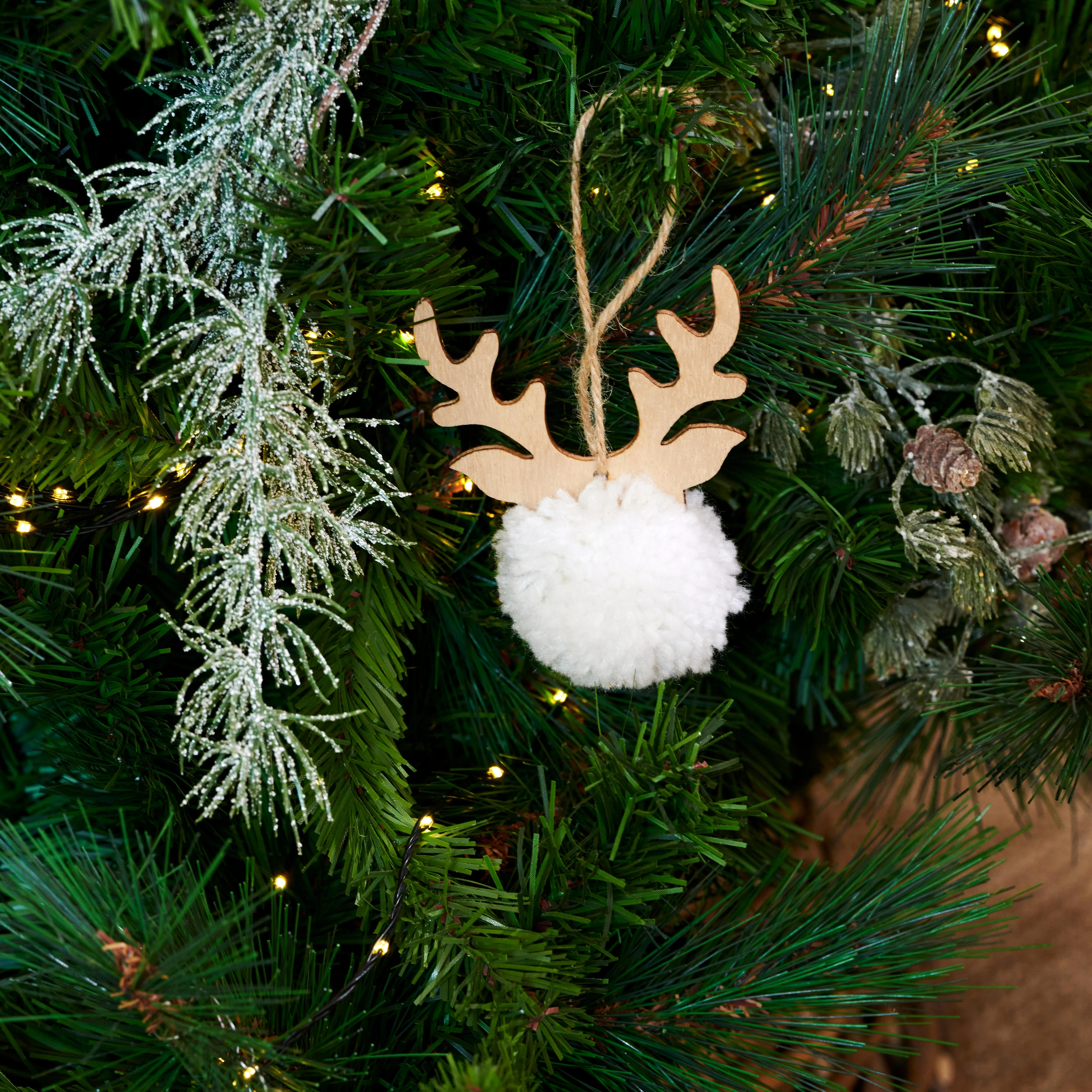 POMMY Hangdecoratie witH 12 x B 6 x D 8 cm