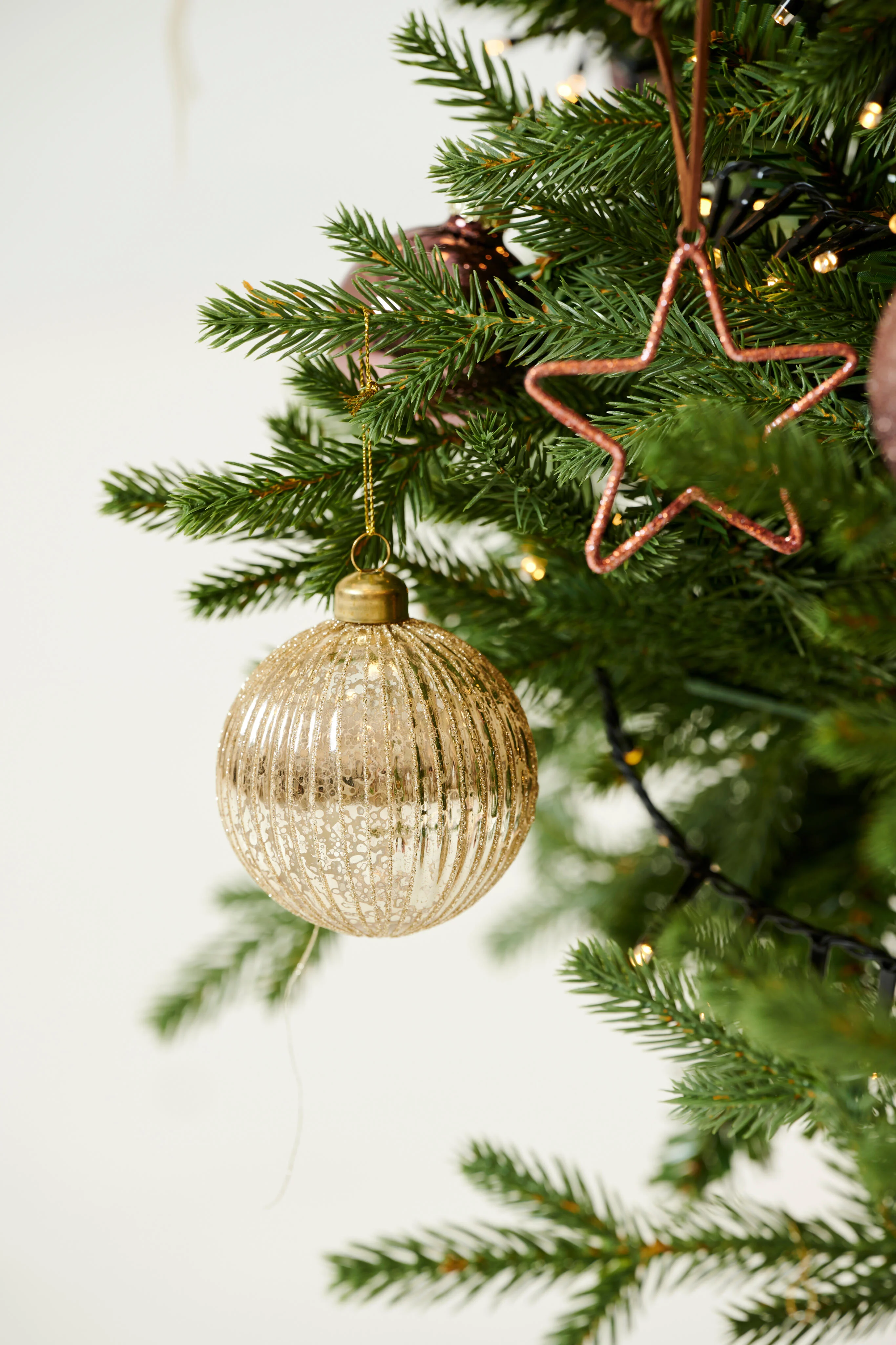 HOLLY Kerstbal bruinØ 8 cm