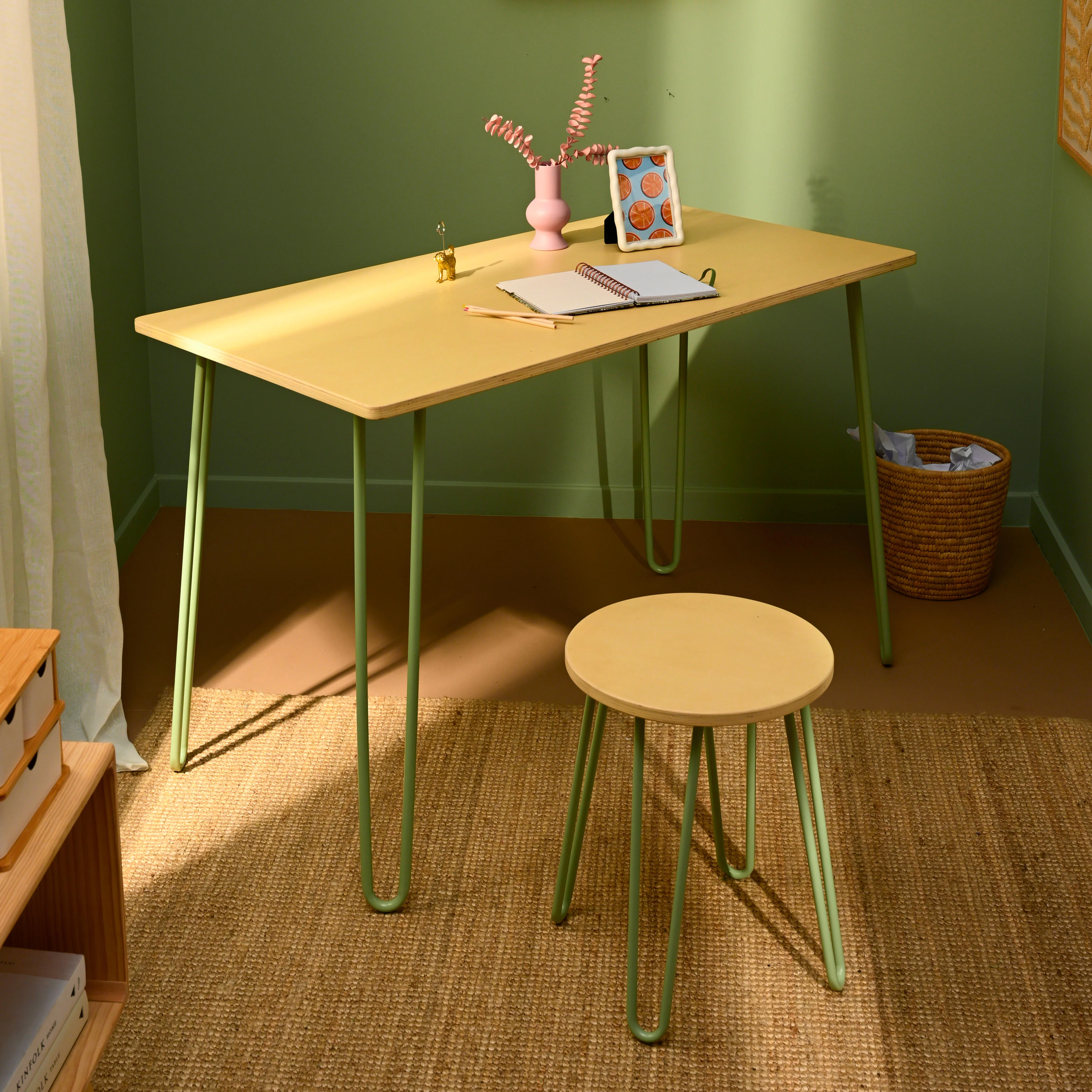 JONAS Bureau lichtgroenH 75 x B 120 x D 60 cm