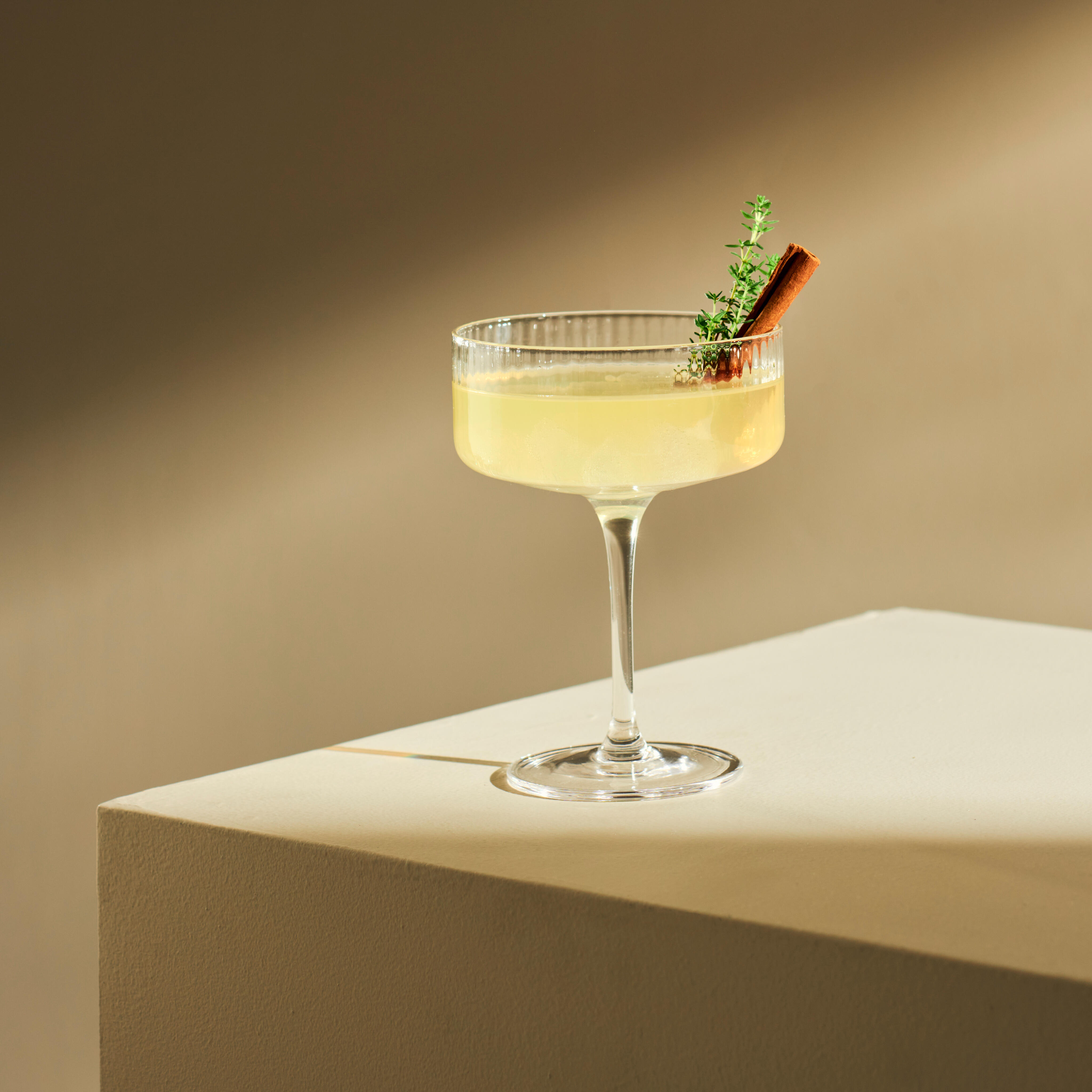 COPPA Cocktailglas transparant - set van 4 H 14 cm - Ø 10,5 cm
