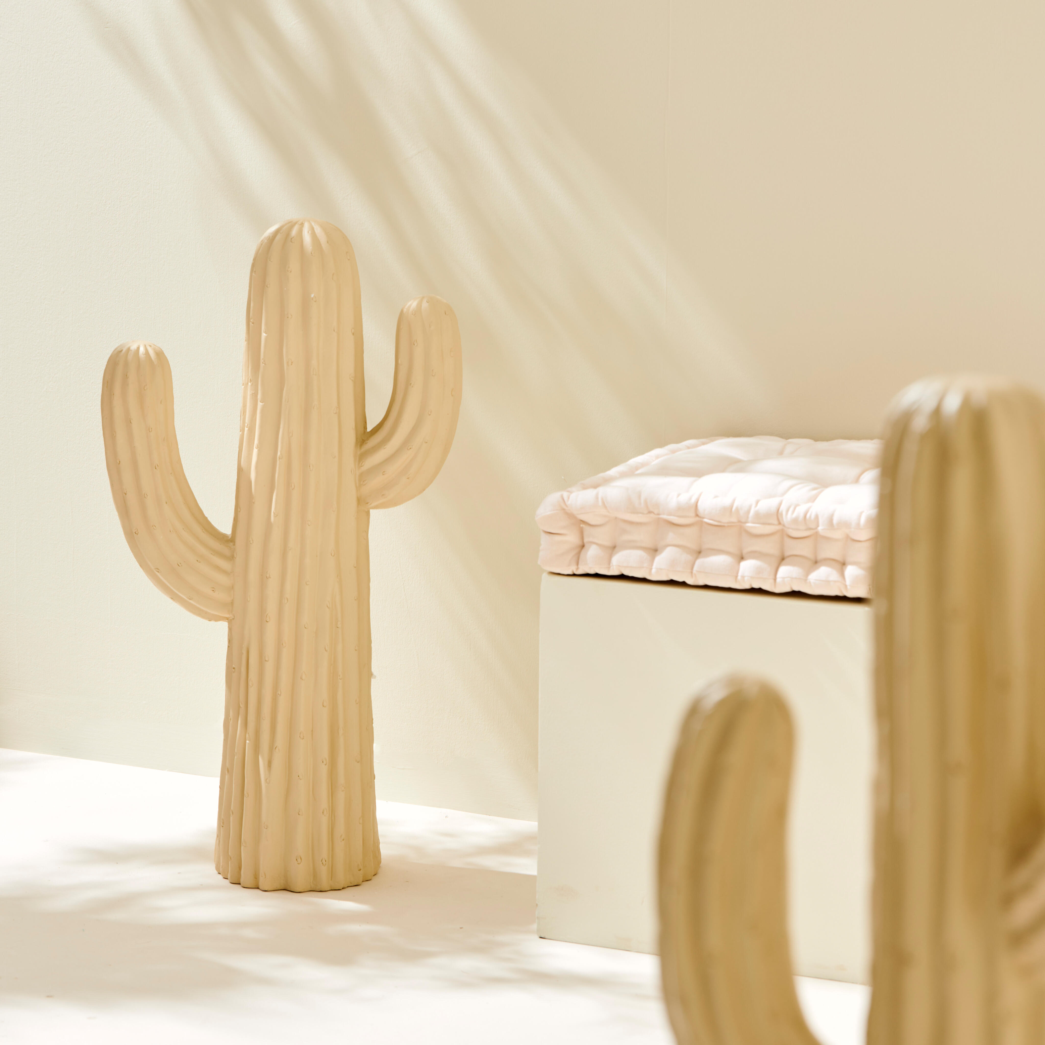 MAGNESIA Cactus crèmeH 77 x B 42 x D 20 cm