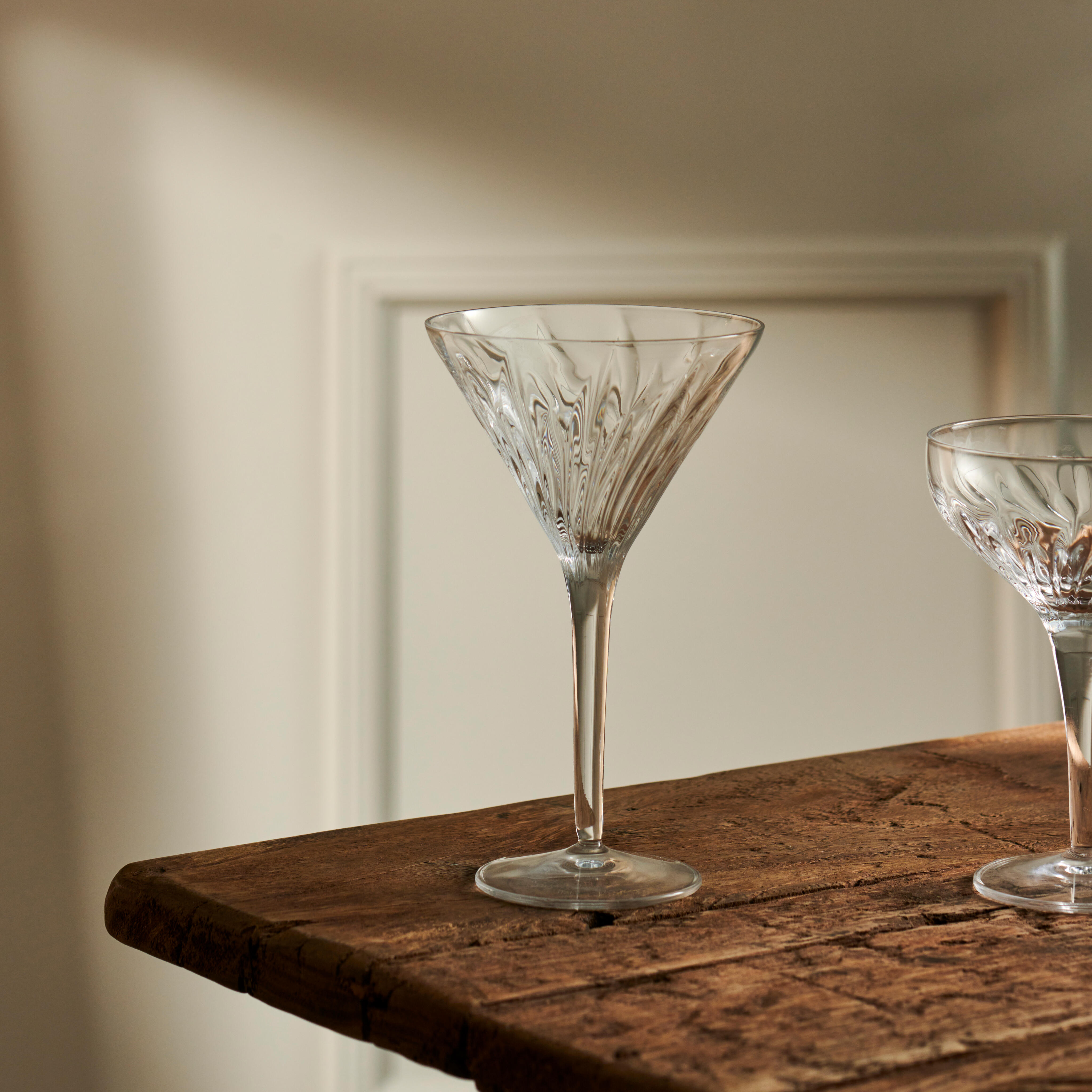 MIXOLOGY Martiniglas 21,5 CL transparant - set van 6 H 17,2 cm - Ø 10,4 cm
