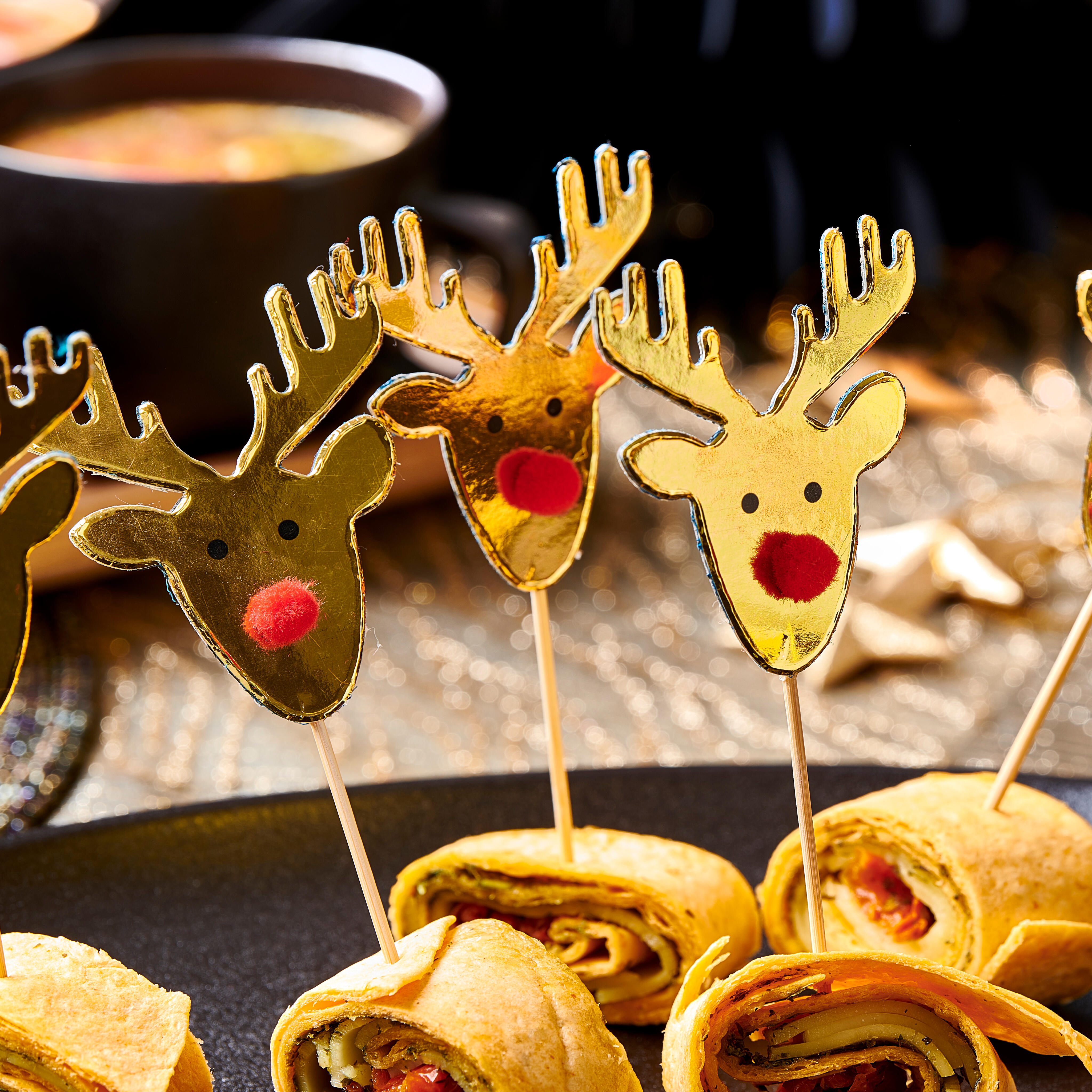 REINDEER Aperitiefprikkers set van 10 goudL 15 cm