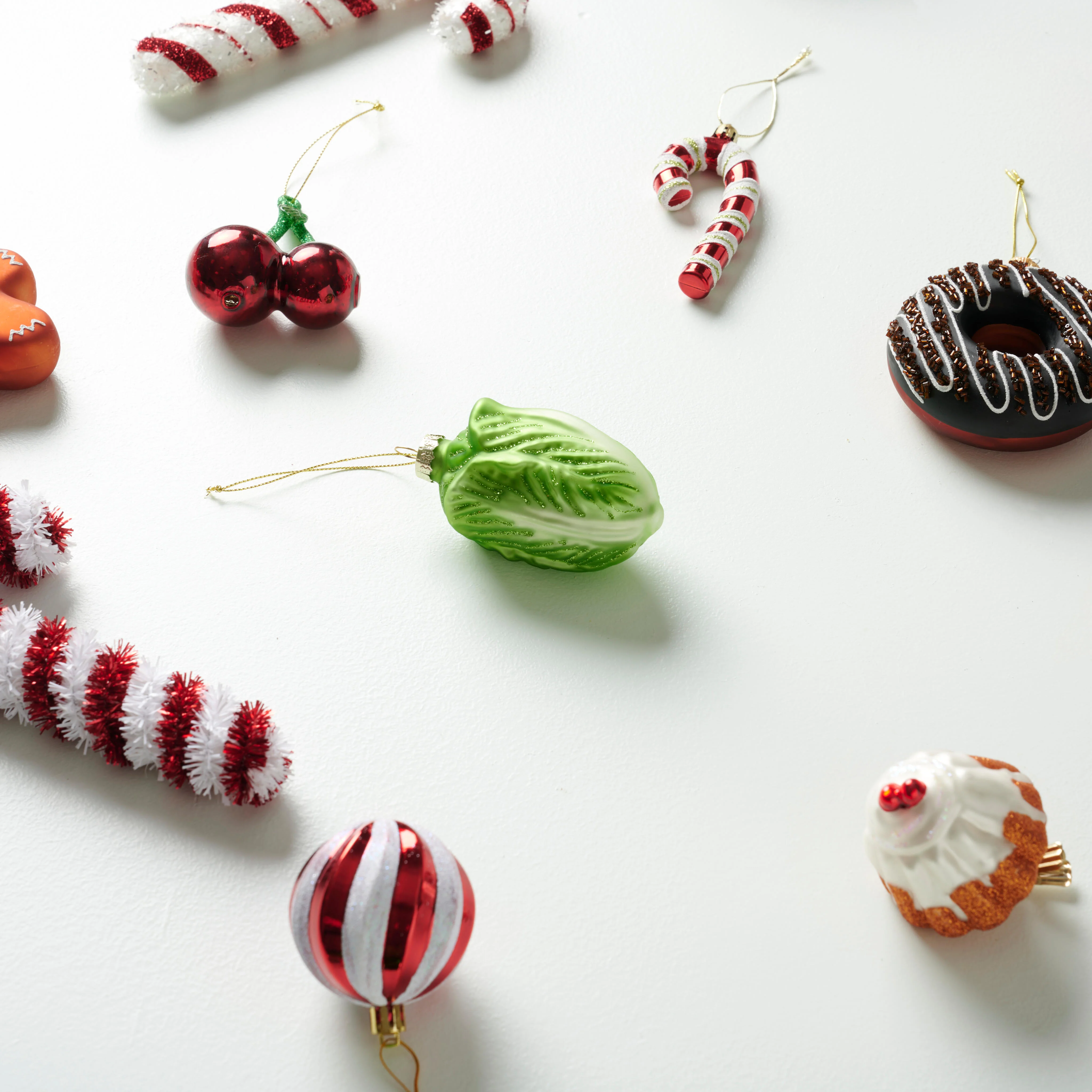 CABBA Kerstbal groenH 9,5 cm - Ø 5,5 cm