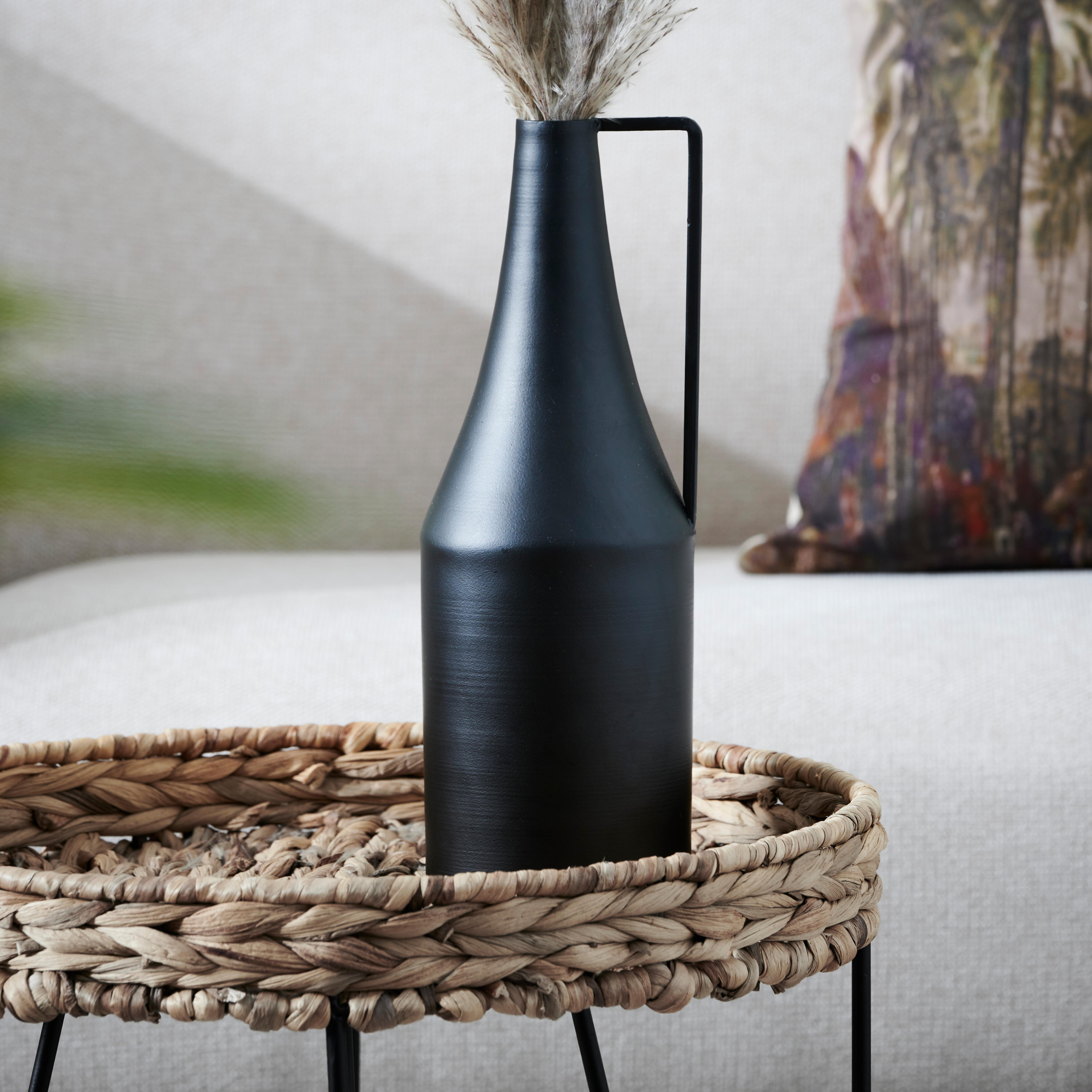BASTA Vaas zwartH 27 cm - Ø 10 cm - Ø 3 cm