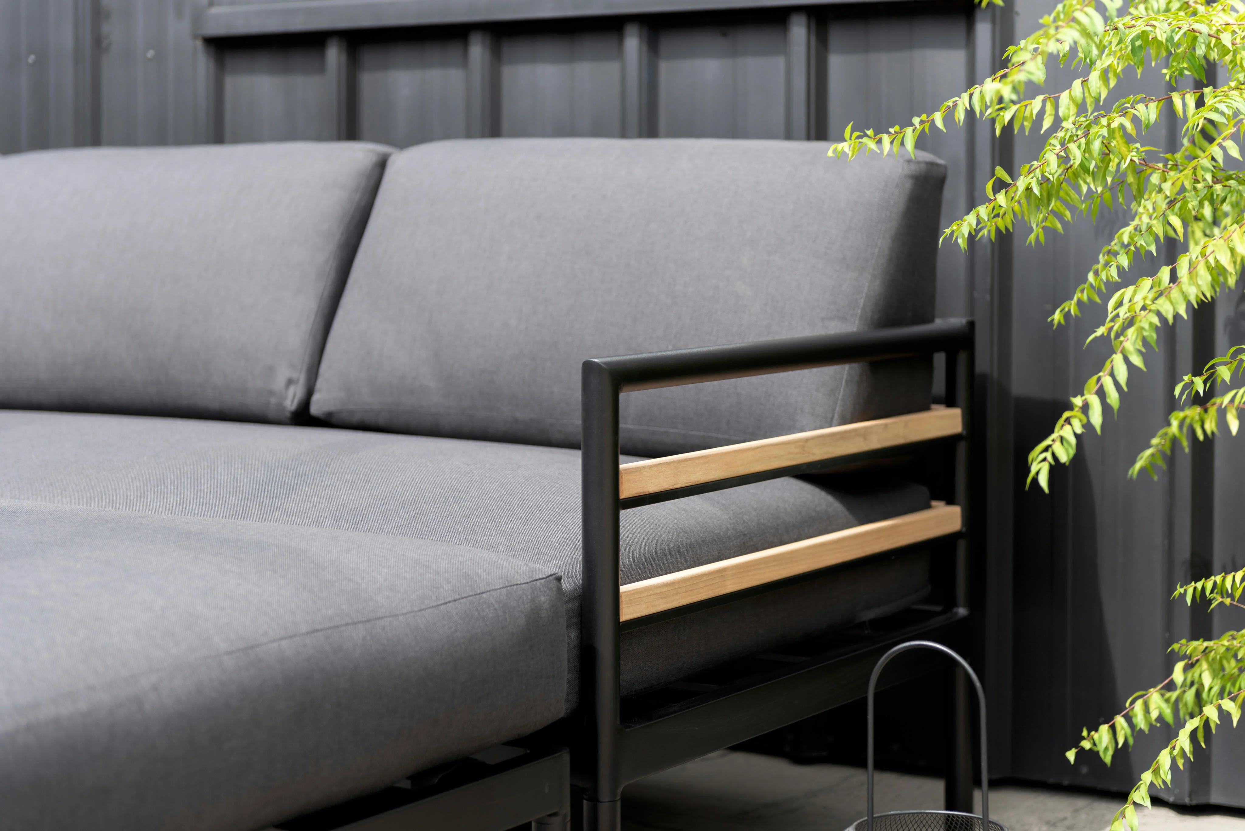 HANNA Lounge teak bank zwartH 59 x B 150,9 x D 77,2 cm