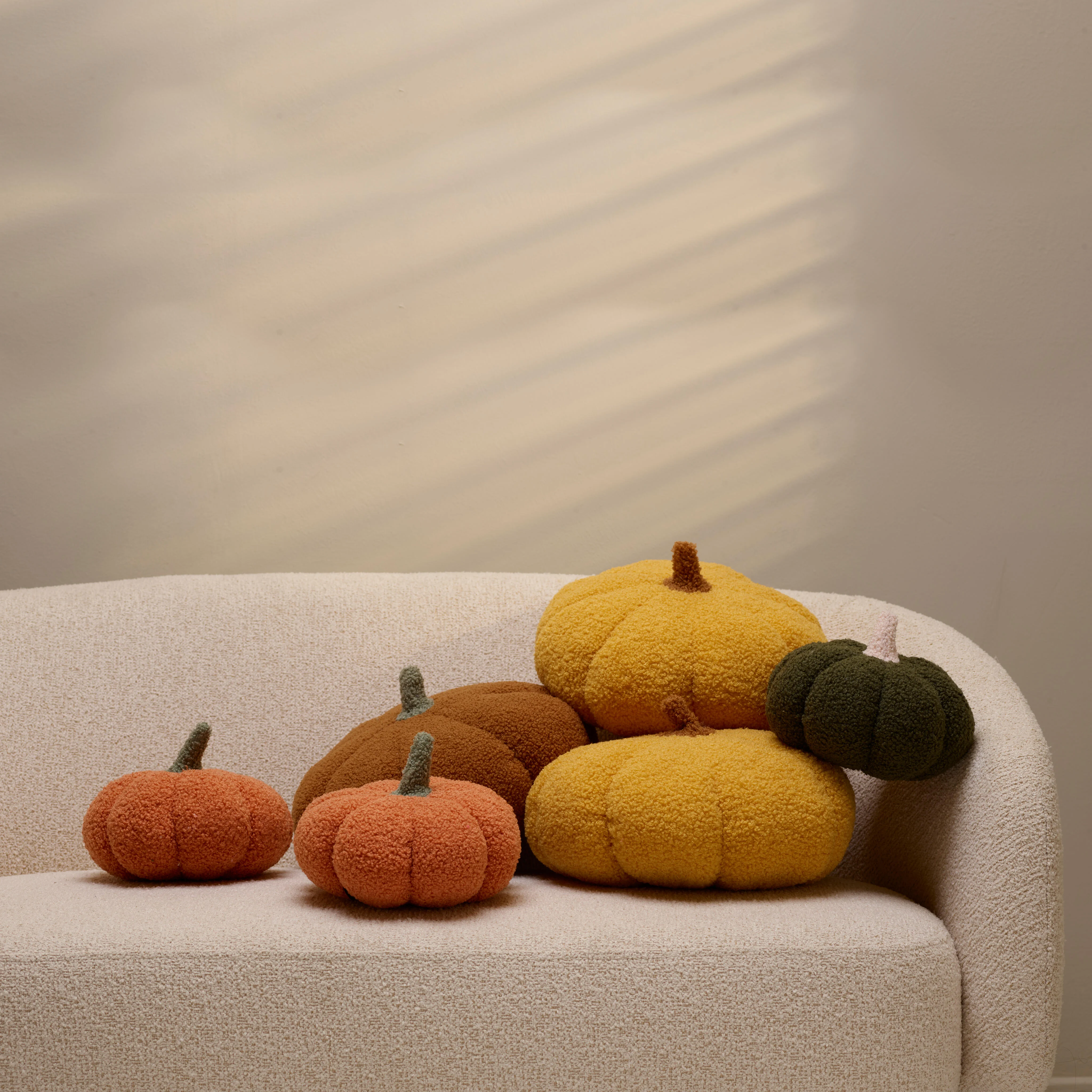 PUMPKIN Kussen geelH 15 cm - Ø 28 cm