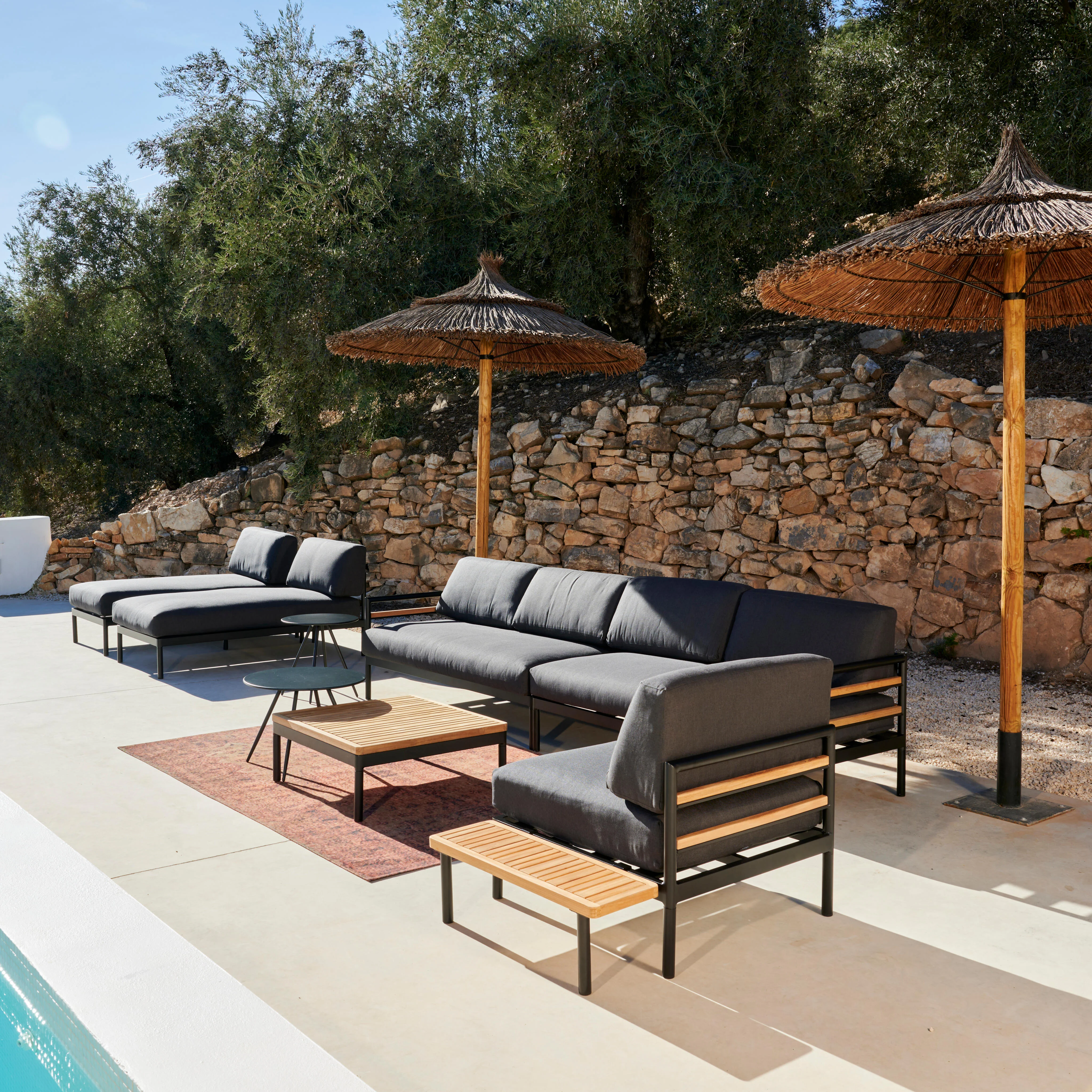 HANNA Lounge teak ligbed zwartH 59 x B 73,8 x L 150,9 cm