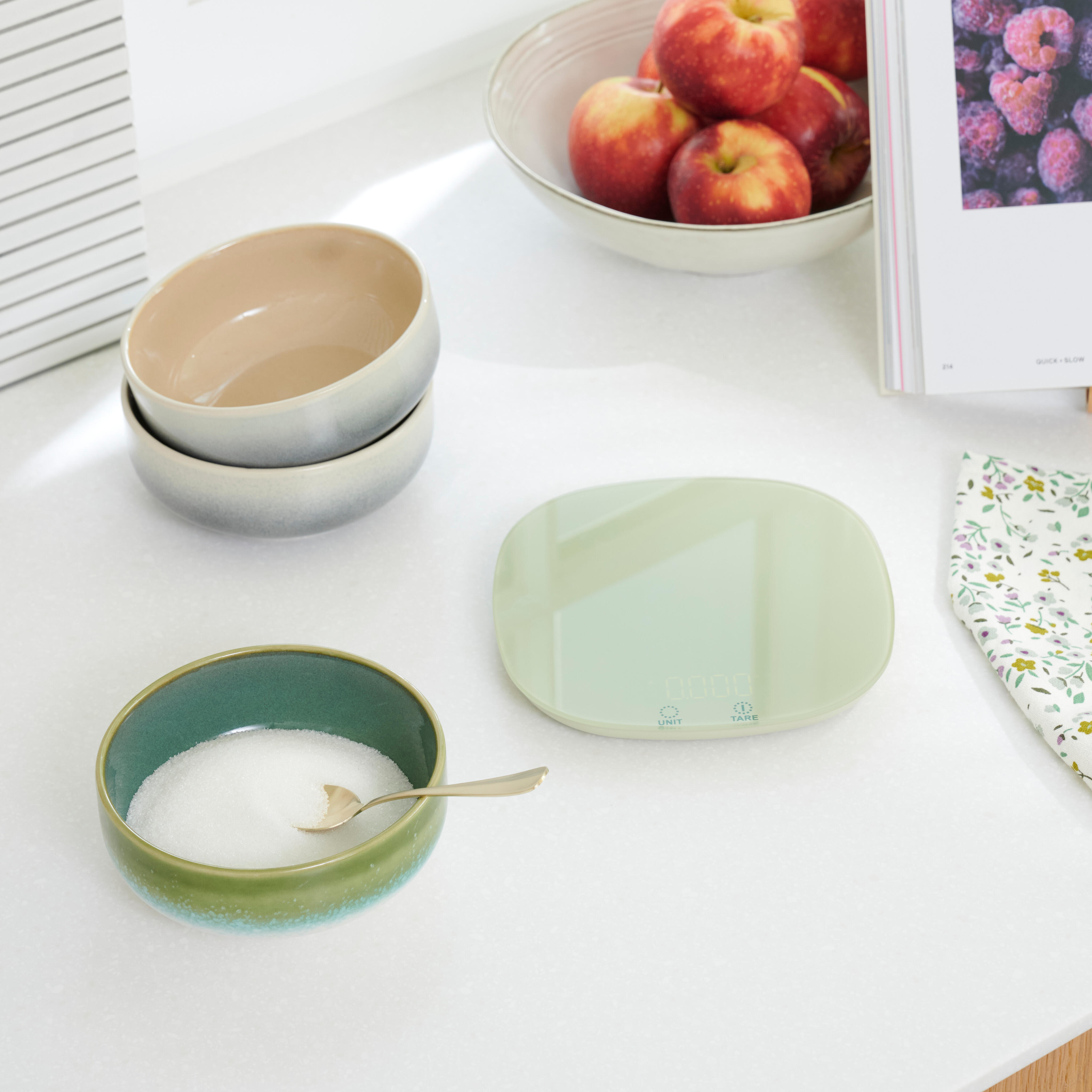 CUISINO Keukenweegschaal groenH 18 x B 18 x D 1,9 cm