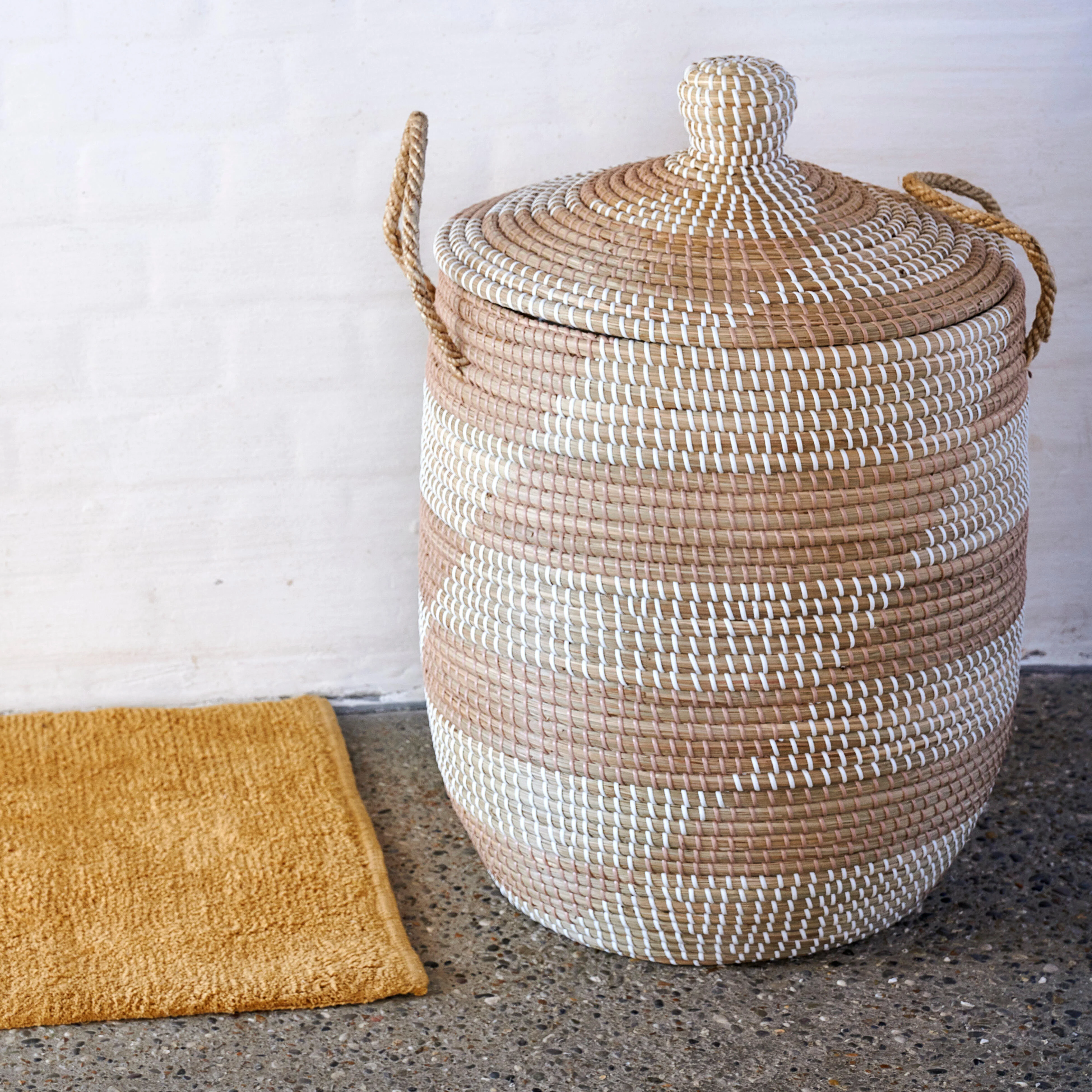 YASMINE Luxe mand met deksel wit, naturelH 70 cm - Ø 45 cm