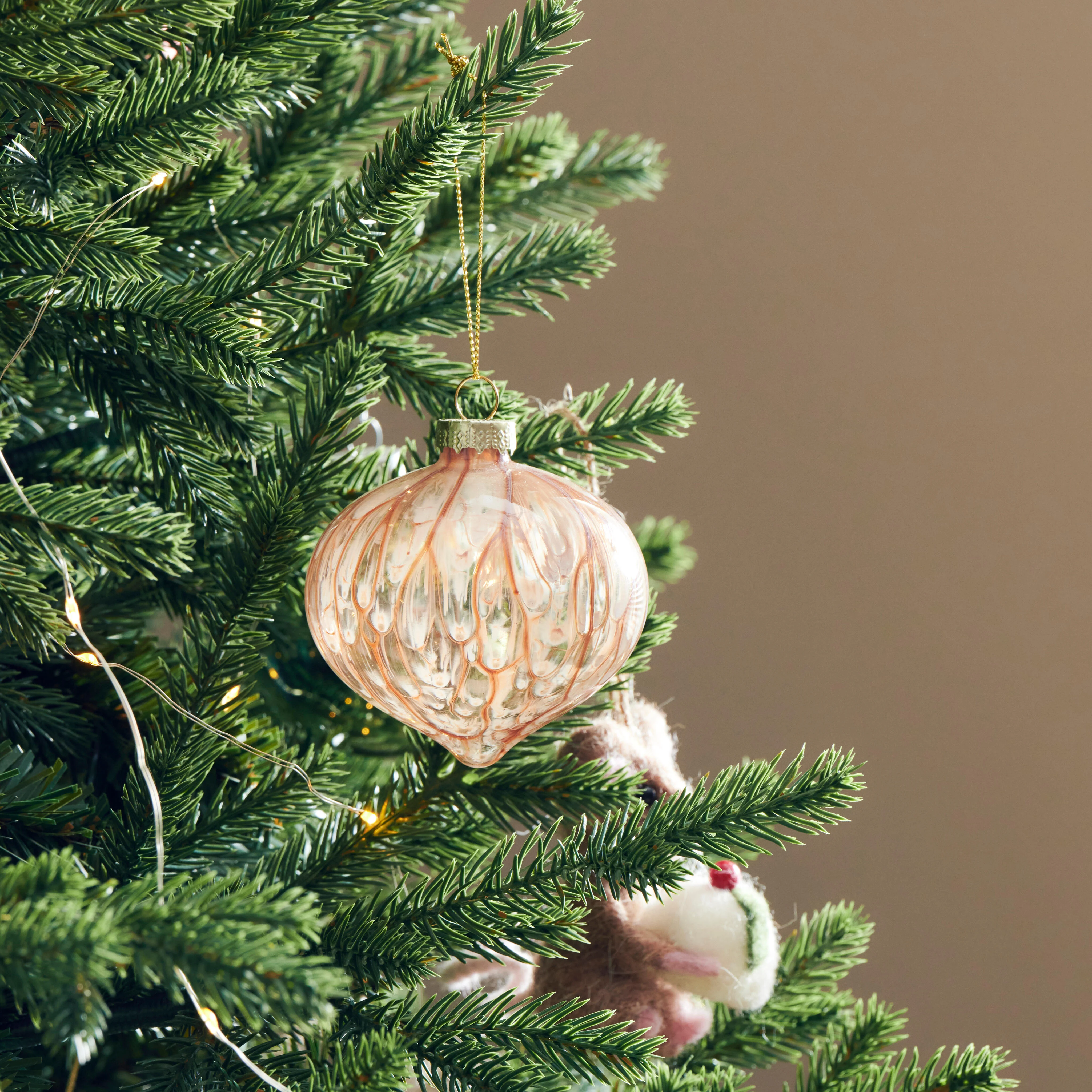 FEATHER Kerstbal oranjeØ 8 cm - CASA