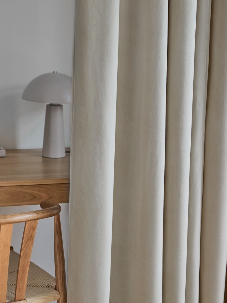 Curtain AUSTRA 1x140x300 velvet beige - CASA