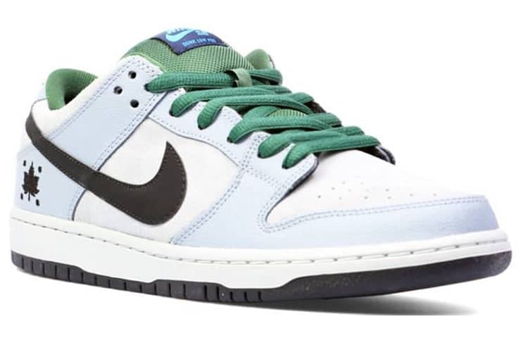 Nike Dunk Low Premium SB  Maple Leaf