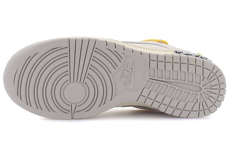 Nike x Off-White Dunk Low  Lot 39 of 50