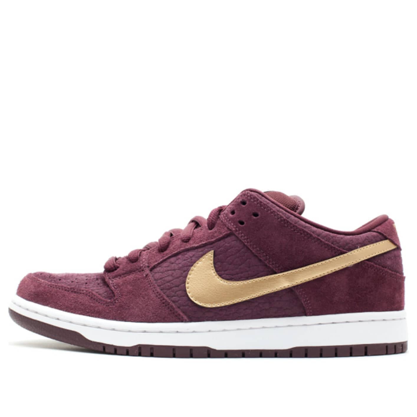 Nike Dunk Low Pro SB  UK Passport