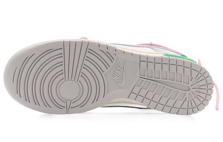 Nike x Off-White Dunk Low  Lot 09 of 50