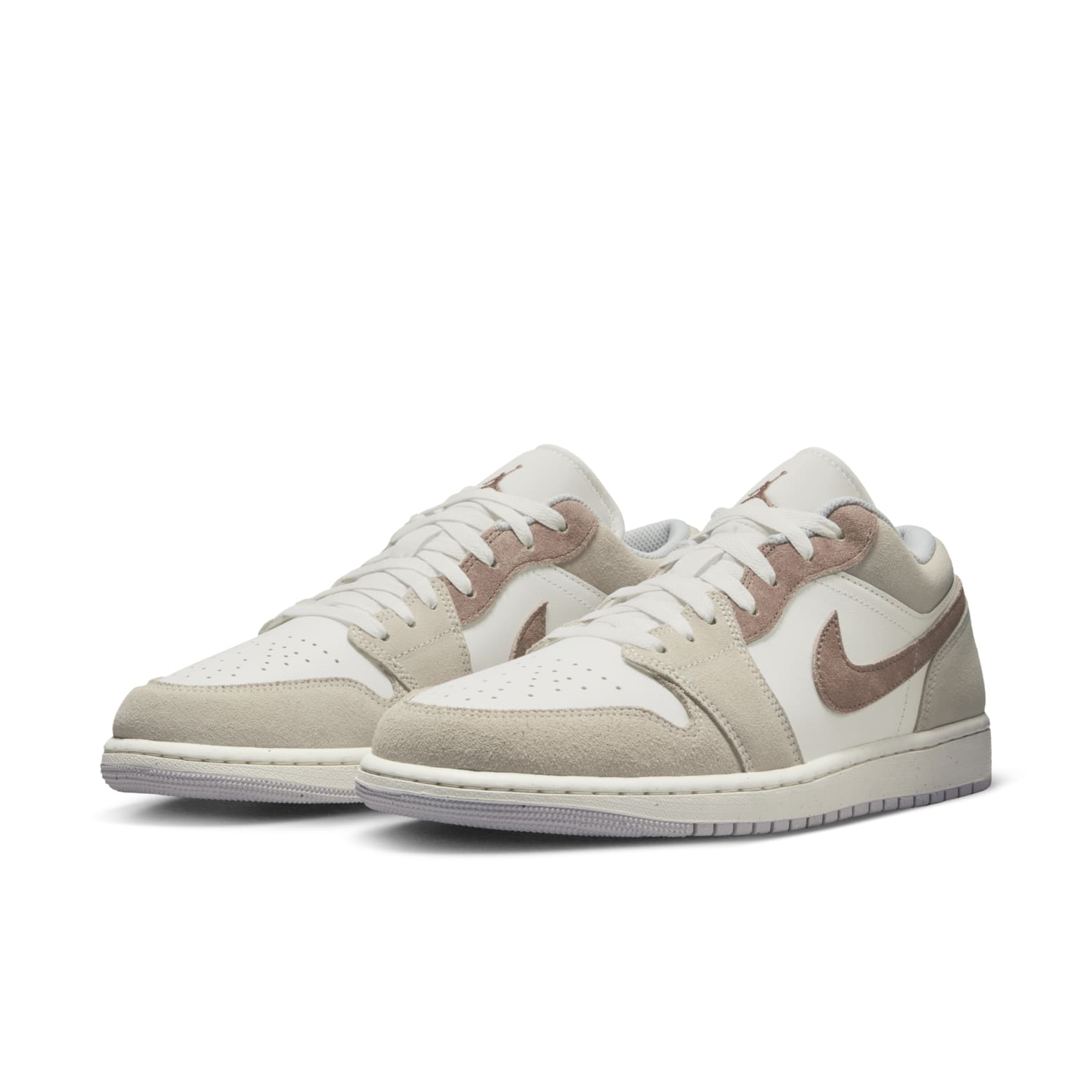 Air Jordan 1 Low SE  Legend Light Brown
