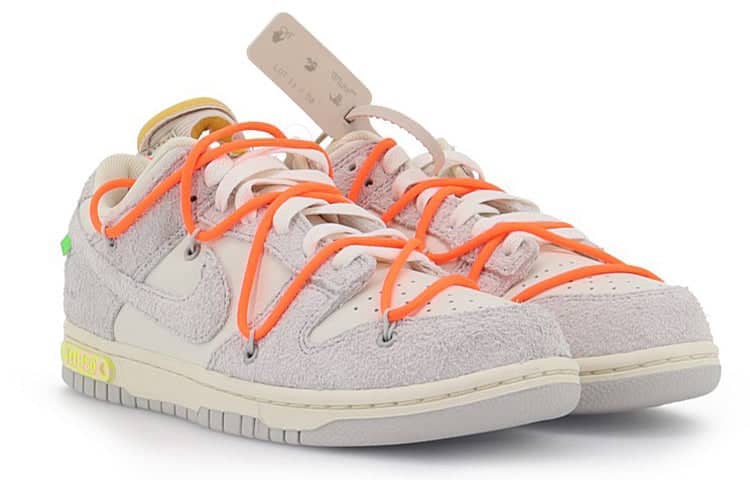Nike x Off-White Dunk Low  Lot 11 of 50