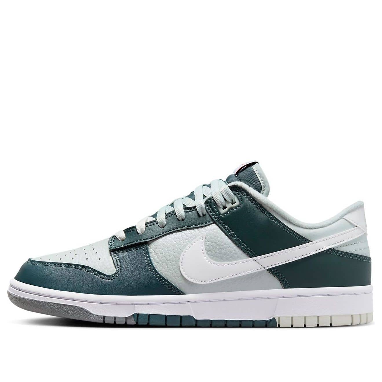 Nike Dunk Low  Remix