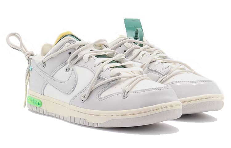 Nike x Off-White Dunk Low  Lot 42 of 50