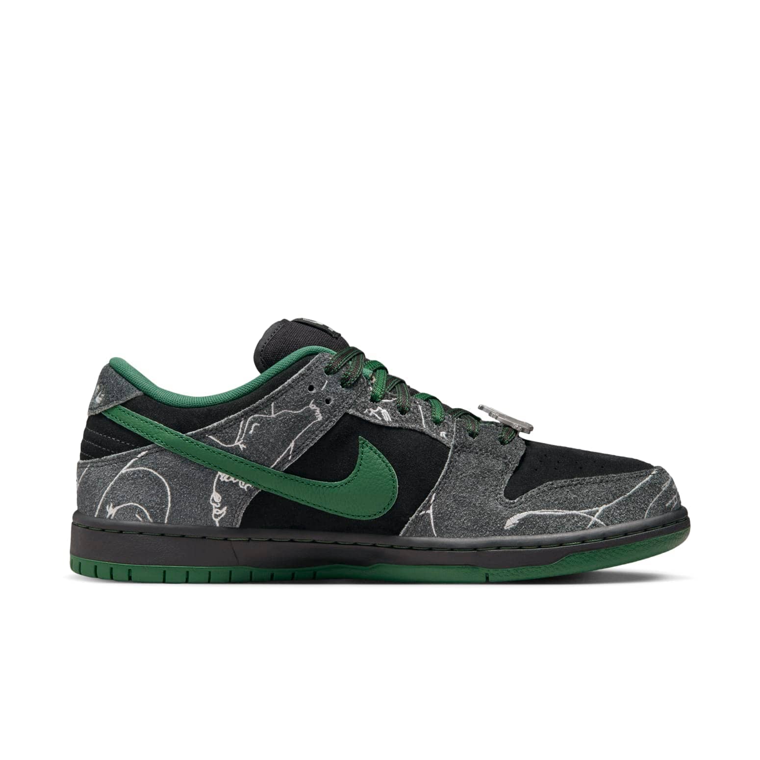 Nike x There Skateboard SB Dunk Low Pro  Anthracite Gorge Green