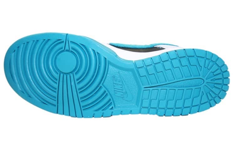 Nike Dunk Low Pro SB  Chrome Ball Incident