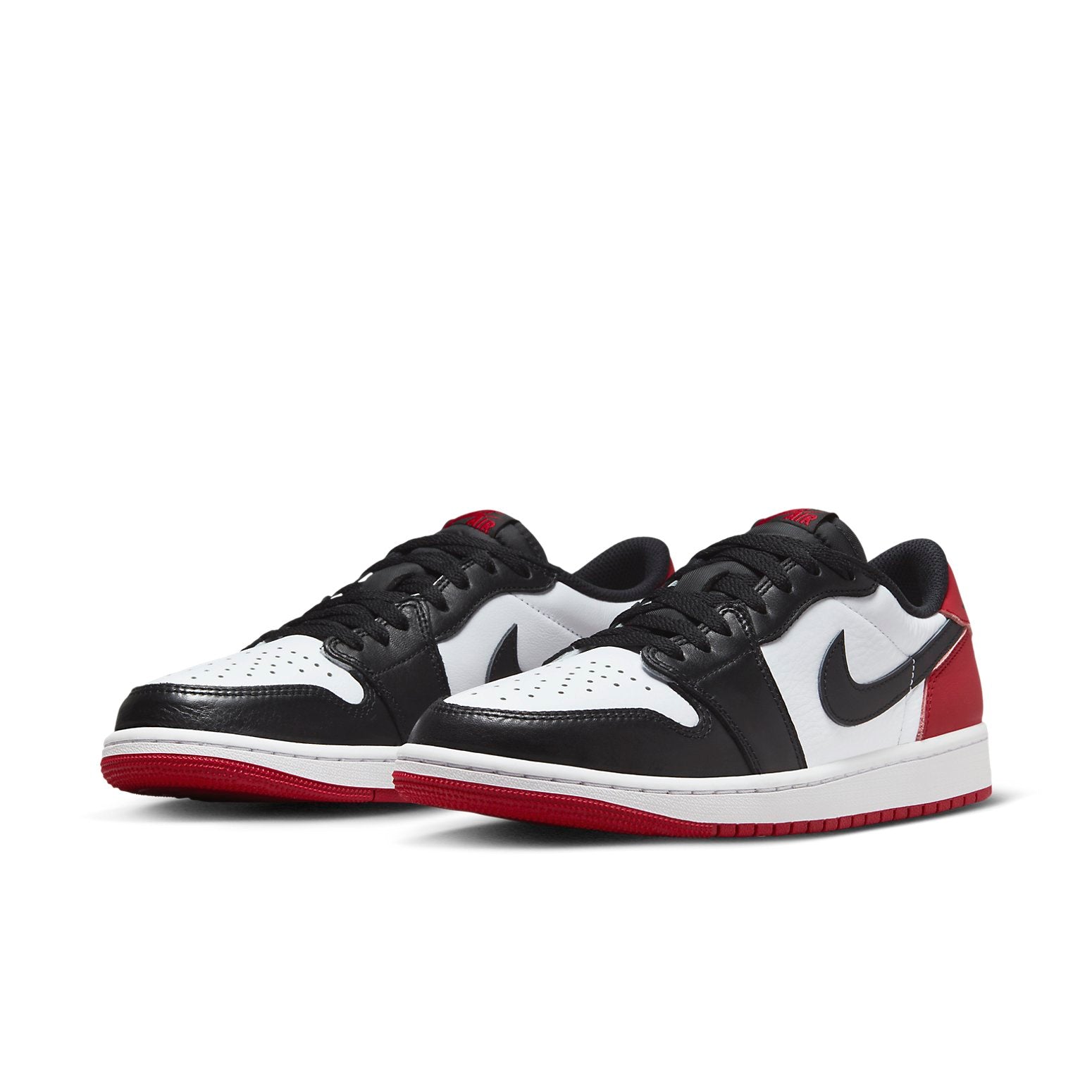 Air Jordan 1 Retro Low OG  Black Toe 2023