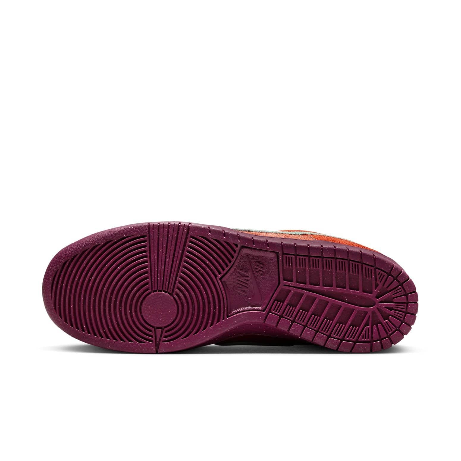 Nike SB Dunk Low  Mystic Red Rosewood